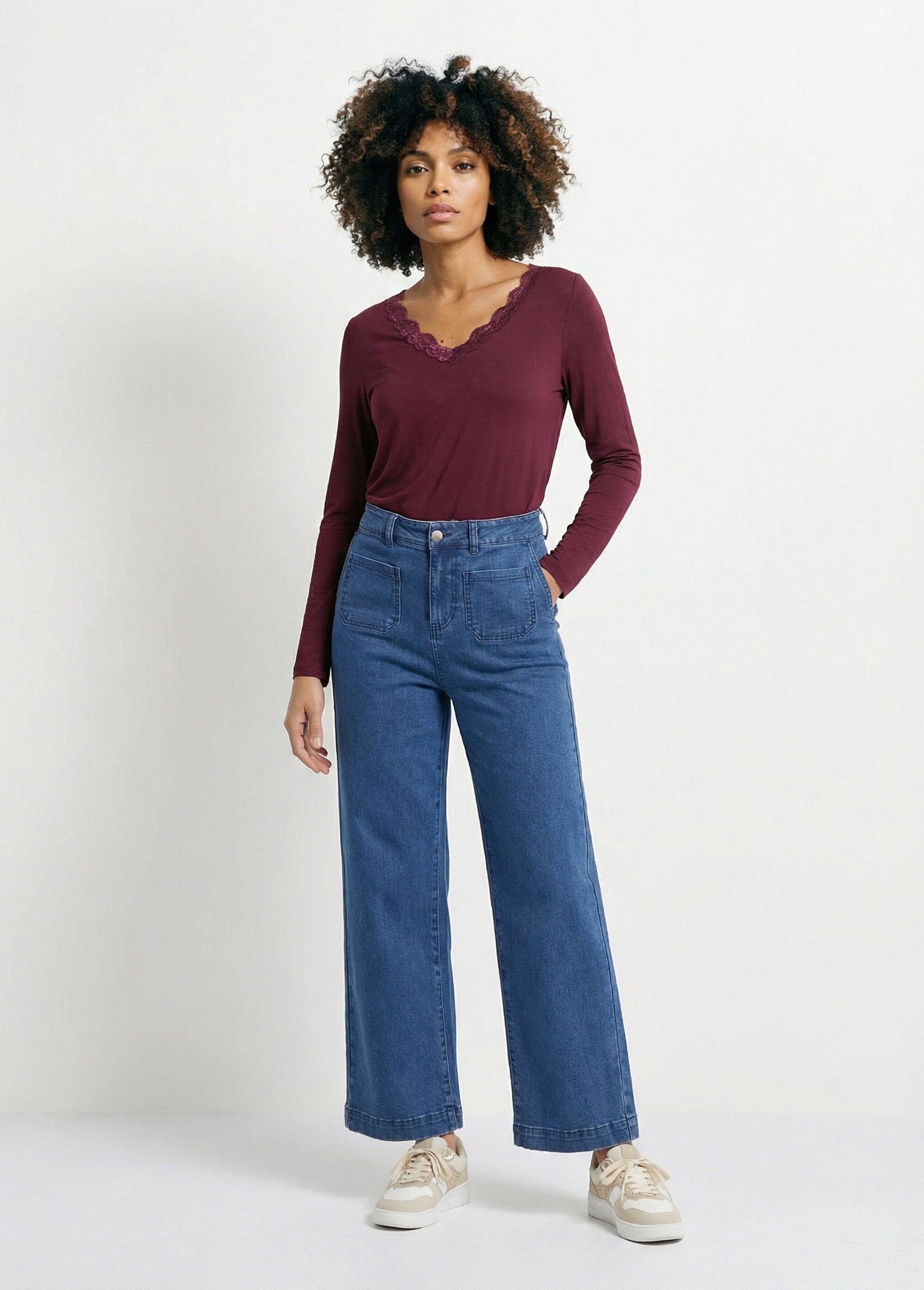 T-shirt_court_dentelle_col_V_manches_longues_Prune_SF1_slim