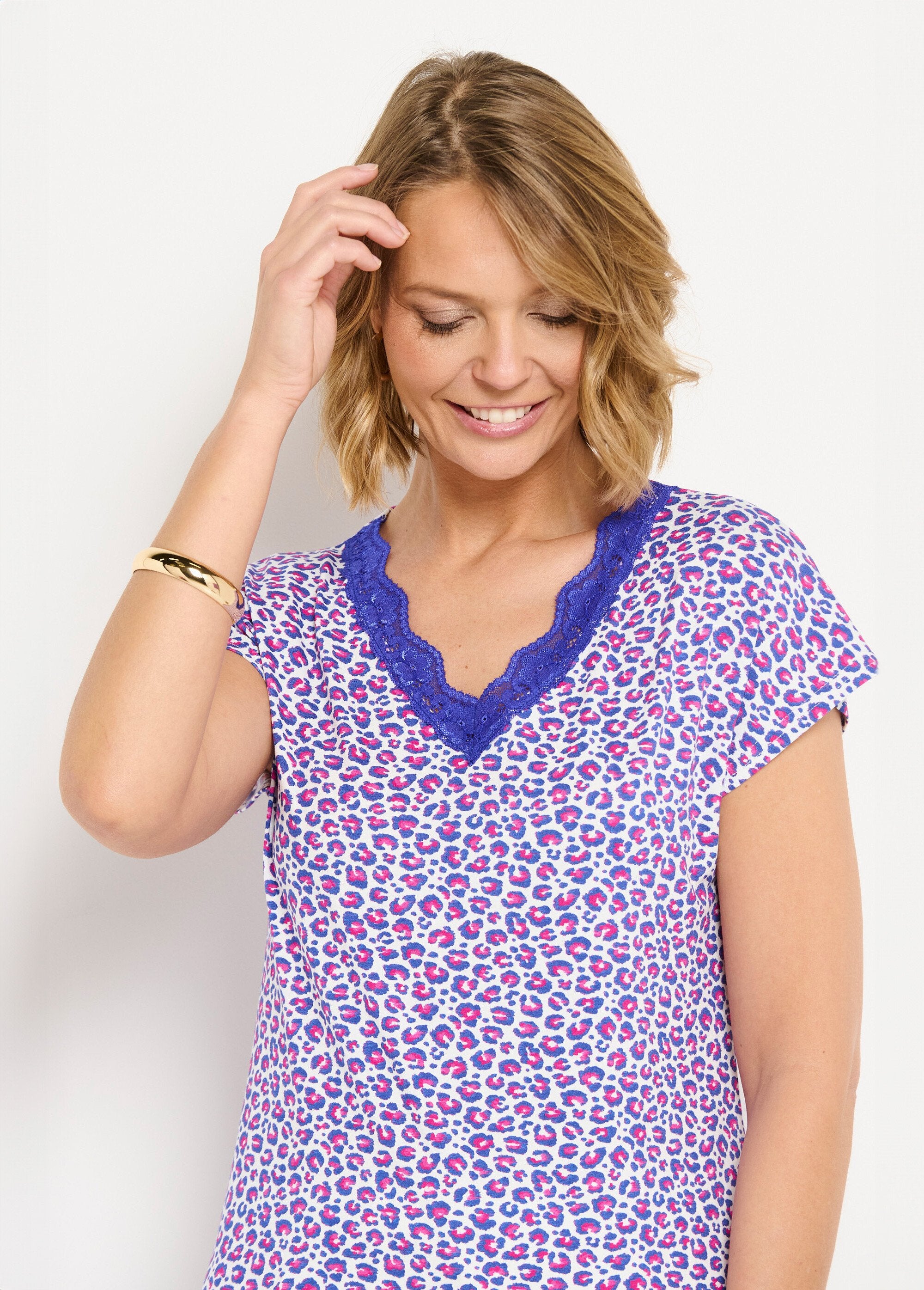 T-shirt_curta_de_renda_elástica_Fond_ecru_DE1_slim