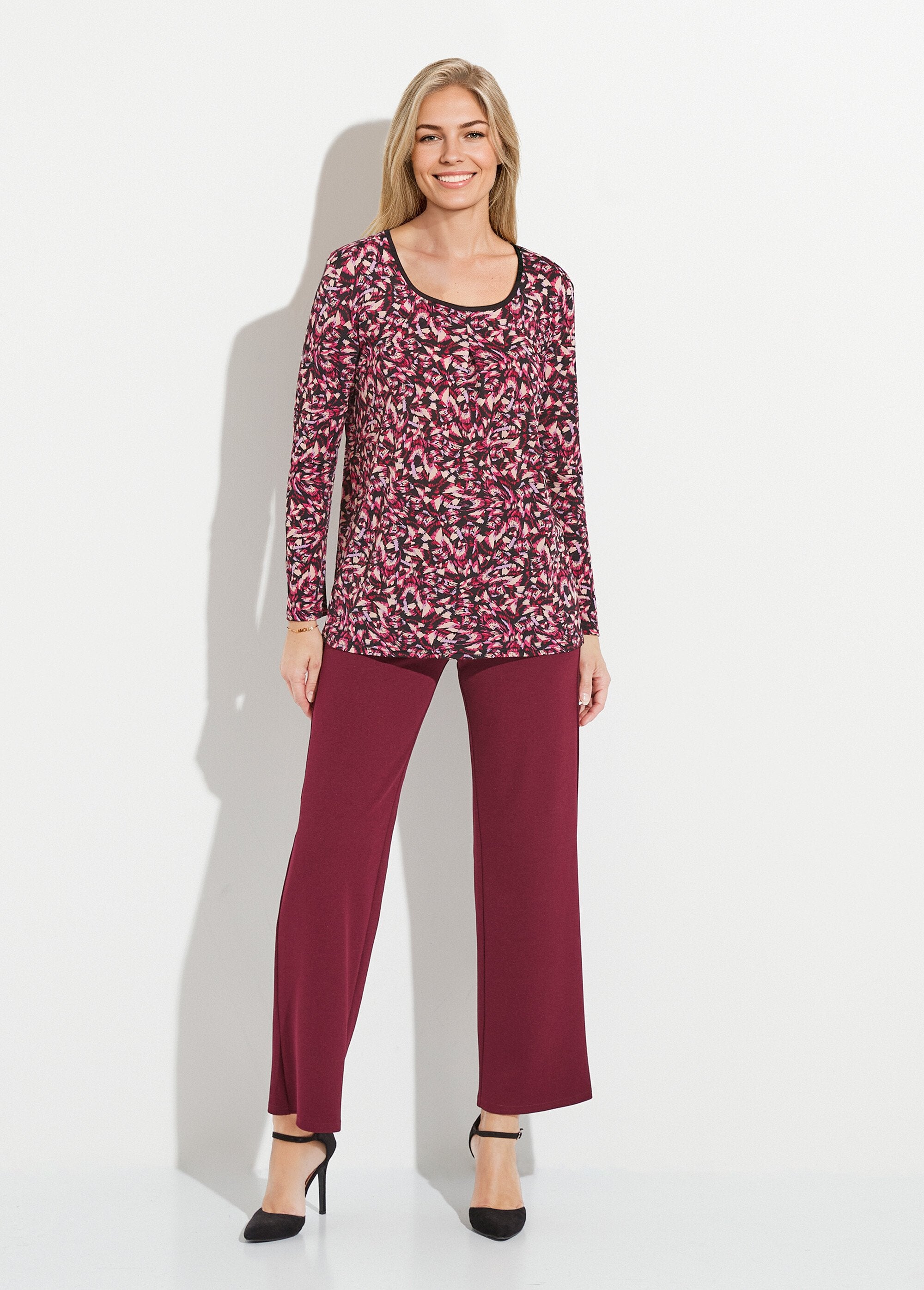 T-shirt_comprida_e_larga_com_estampado_gráfico_Rose_et_beige_SF1_slim