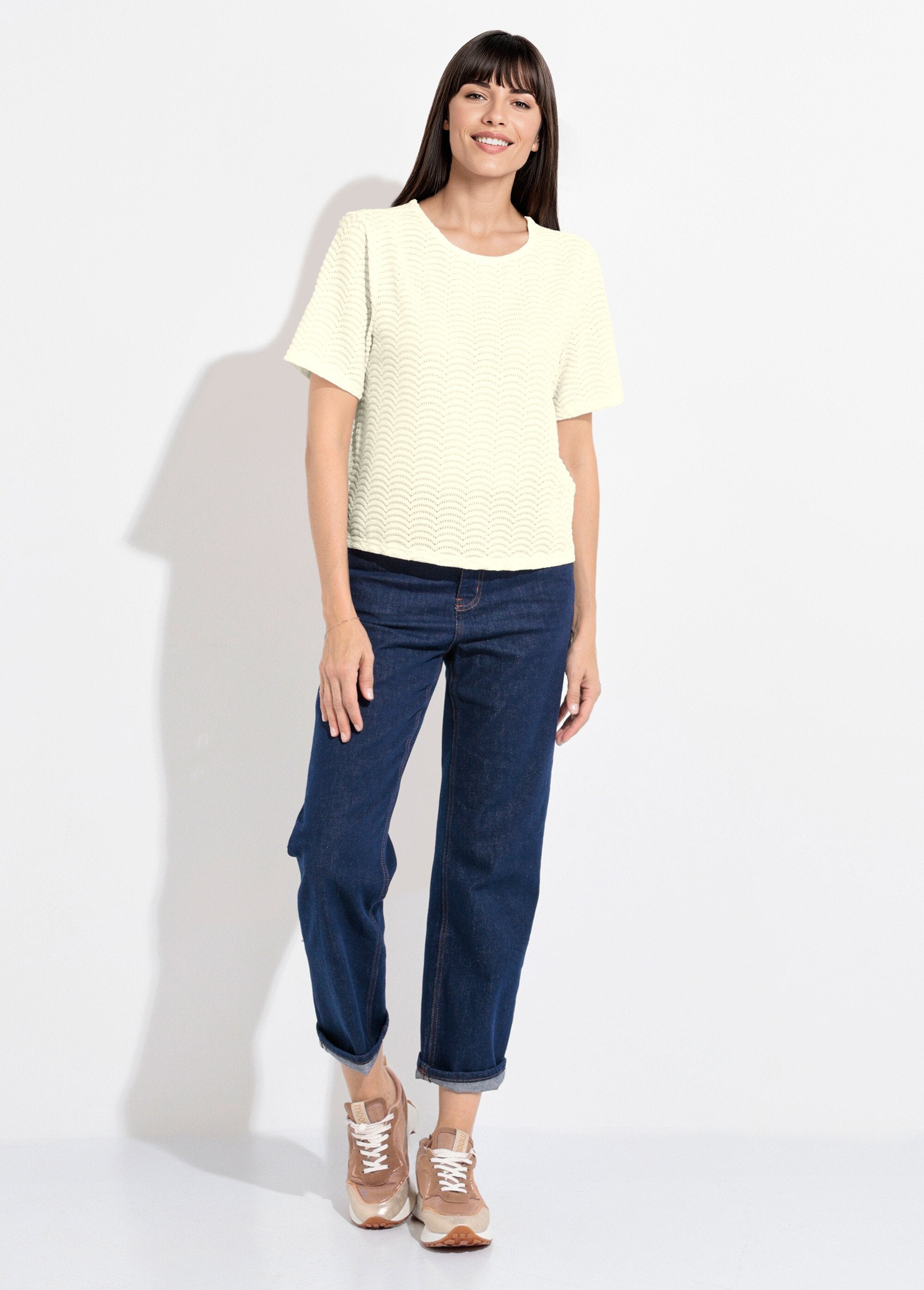 Camiseta_de_malha_com_padrão_de_escamas_em_relevo_Beige_SF1_slim