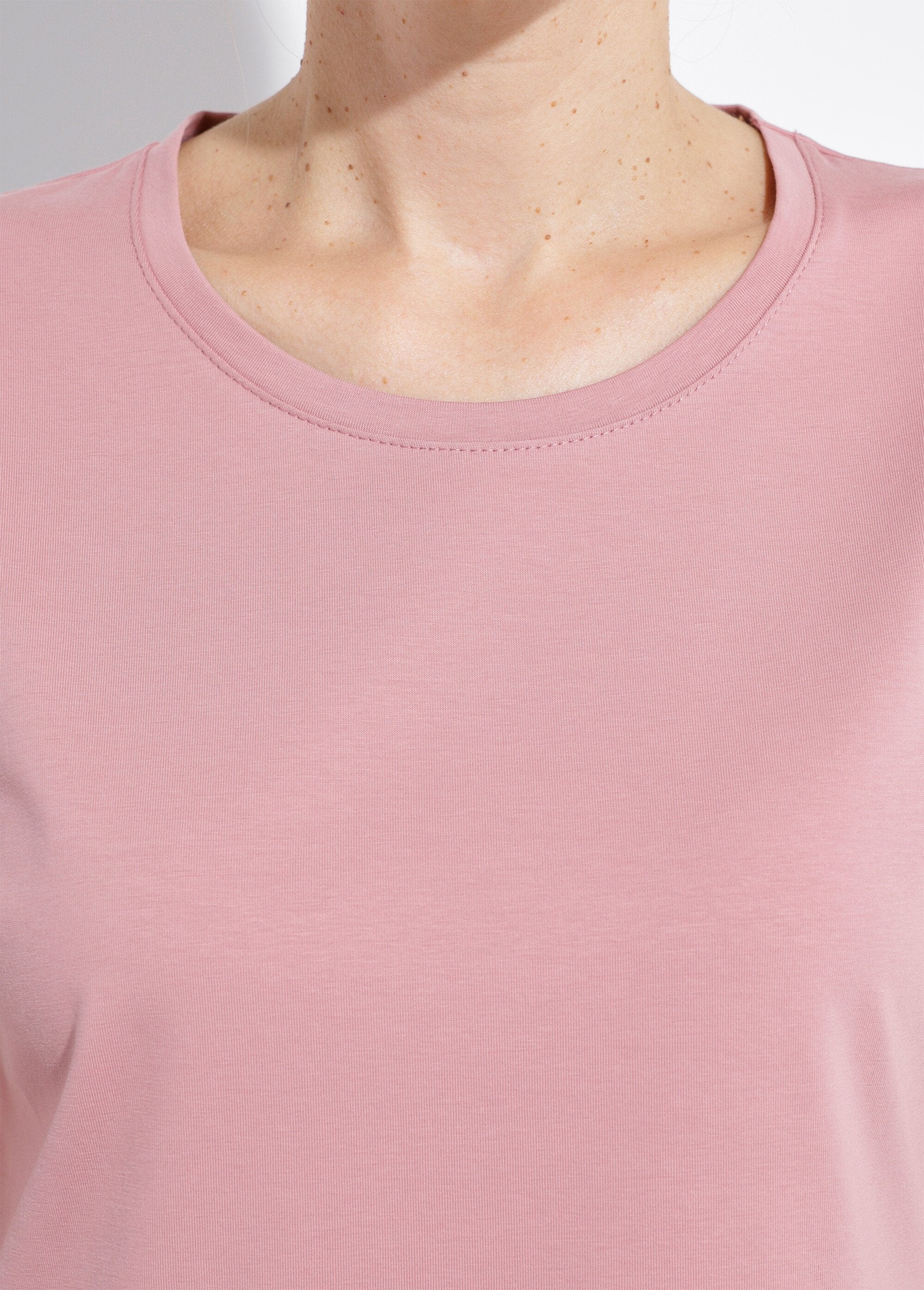 T-shirt_manches_courtes_brodées_coton_stretch_Rose_DE1_slim