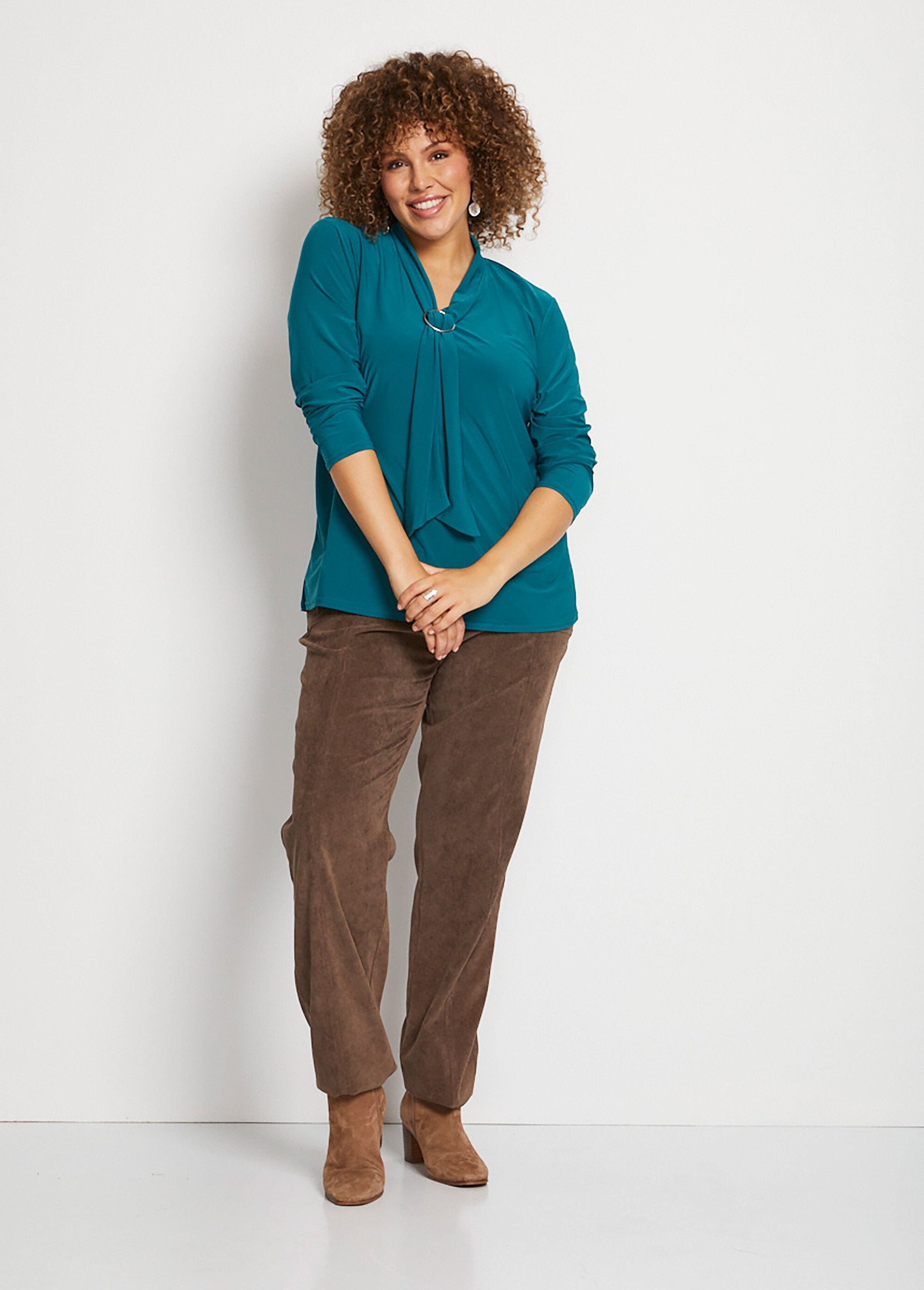 T-shirt_de_manga_comprida_em_lavallière_Canard_SF1_curvy