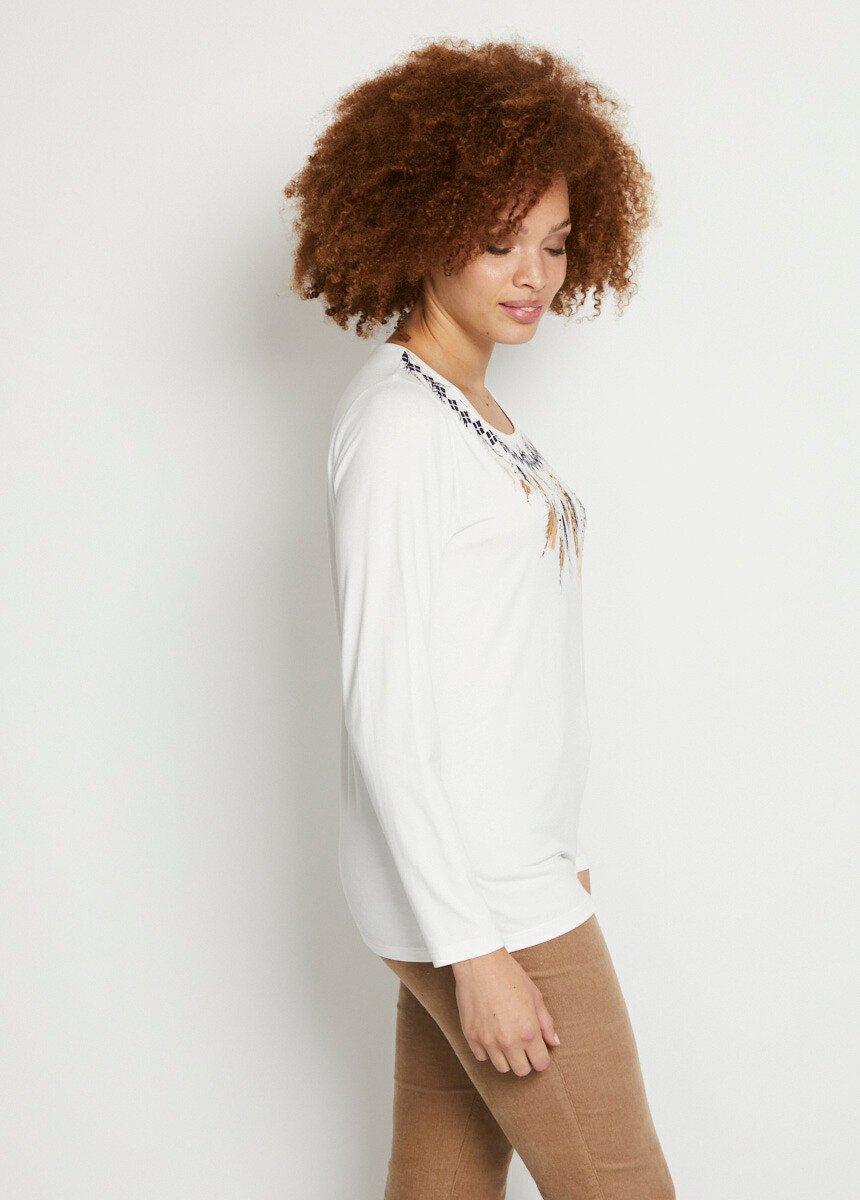 T-shirt_de_manga_comprida_com_motivo_de_tachas_Ecru_DR1_slim