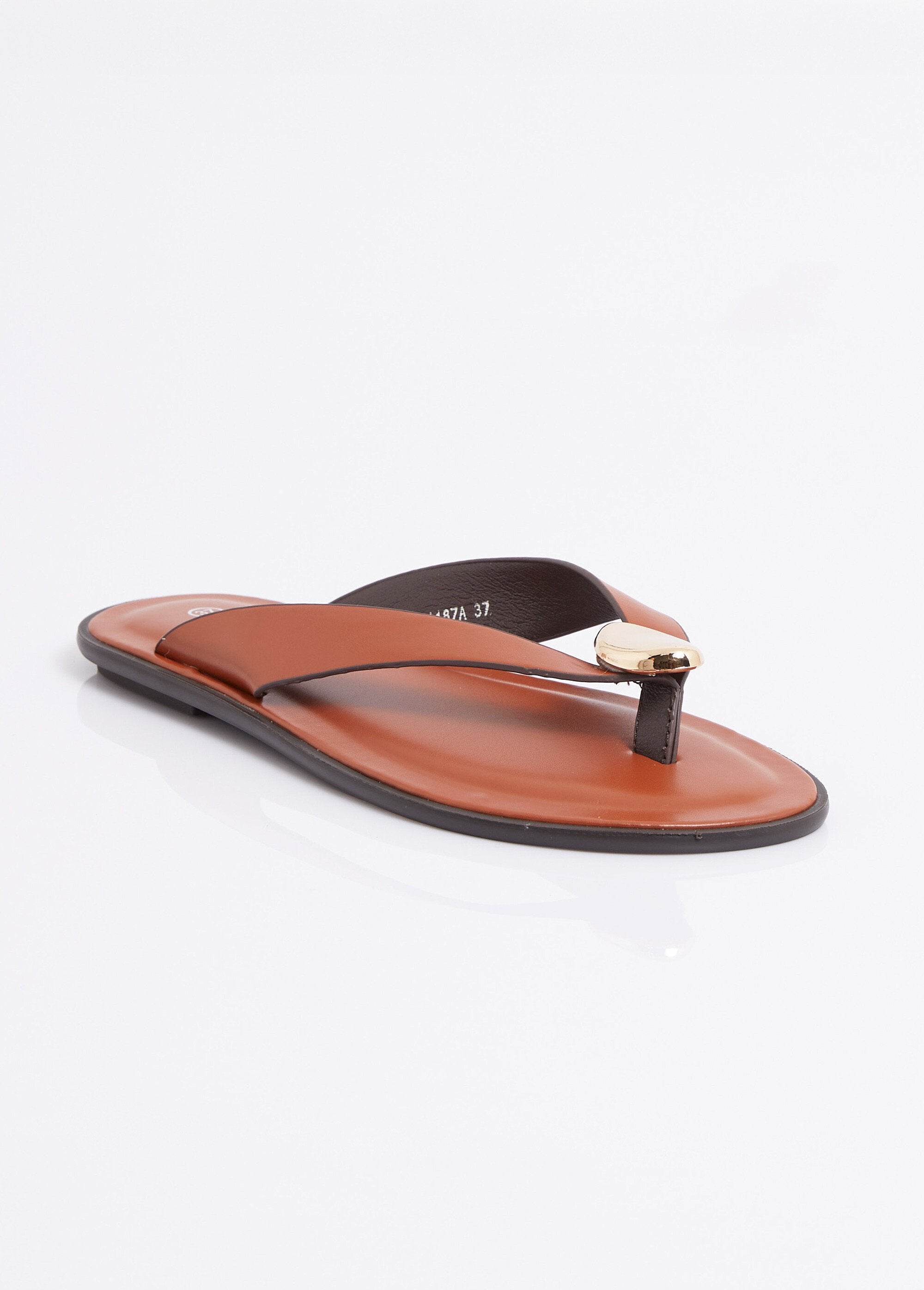 Tongs_simili_cuir,_détail_bijou_métal_Camel_FA1_slim