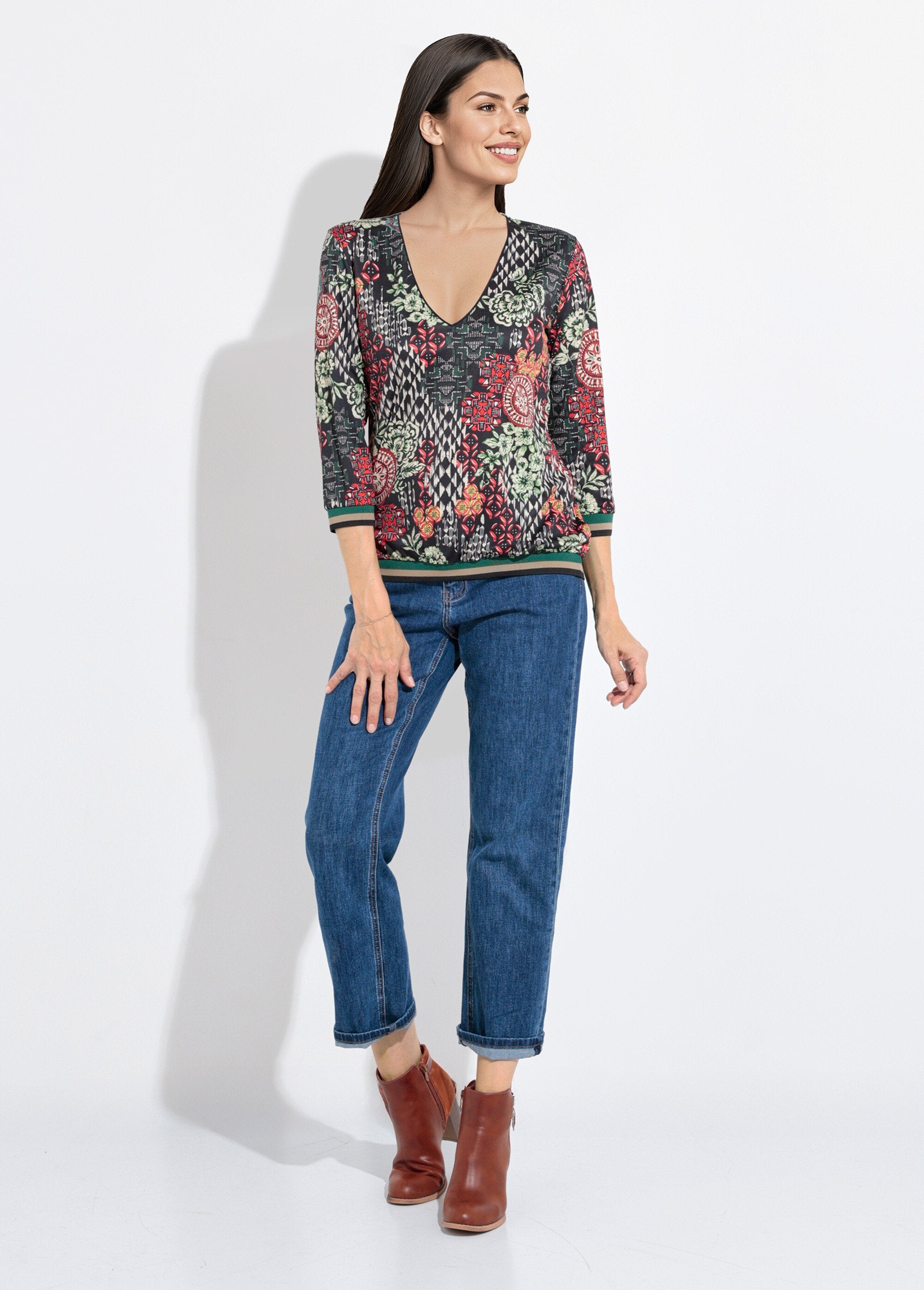 Túnica_com_decote_em_V_e_detalhes_canelados_em_patchwork_Vert_et_orange_SF1_slim