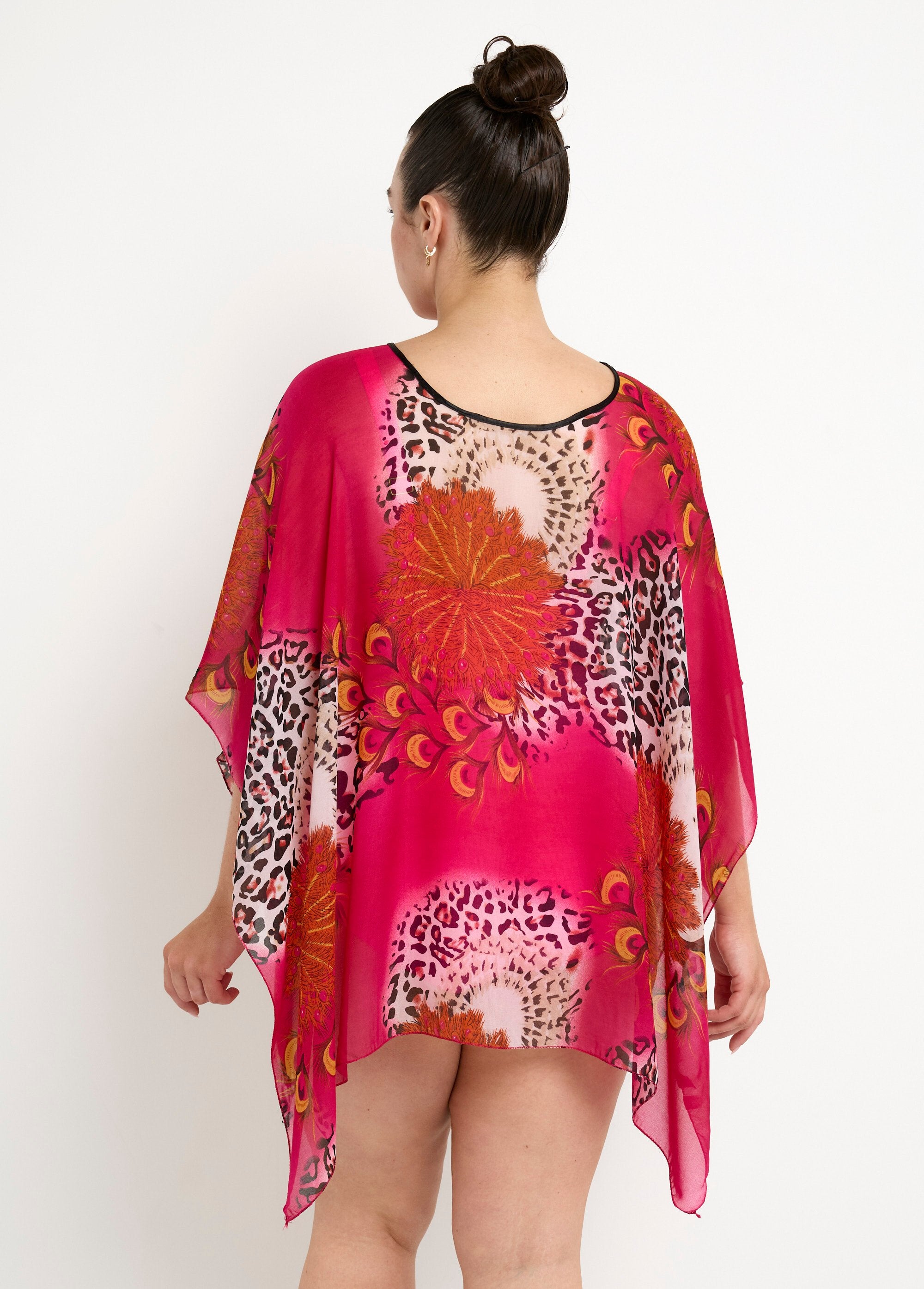Túnica_de_praia_em_voile,_estampa_animal_Fuchsia_DO1_slim