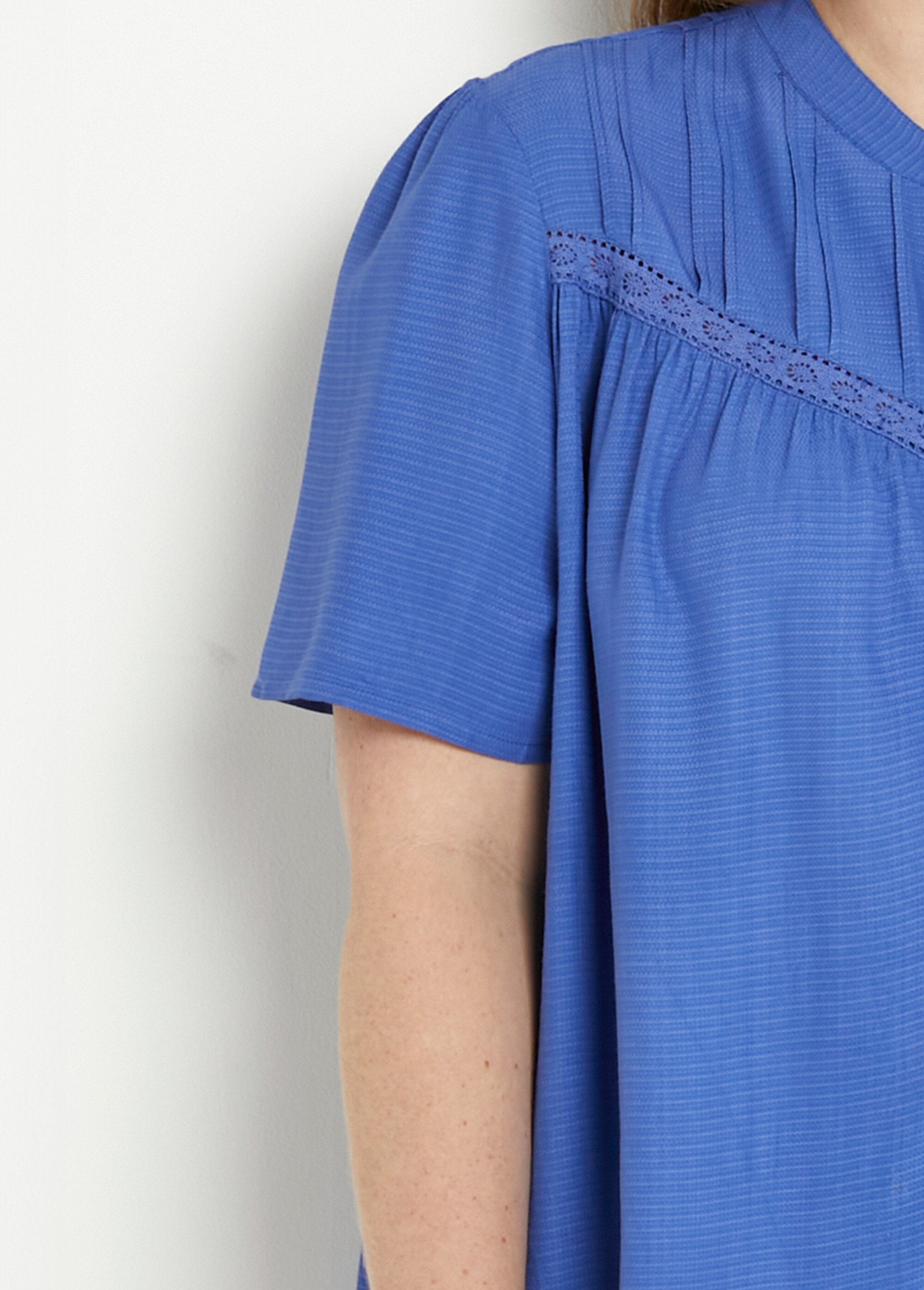 Túnica_estampada_com_manga_morcego_Bleu_DE1_curvy