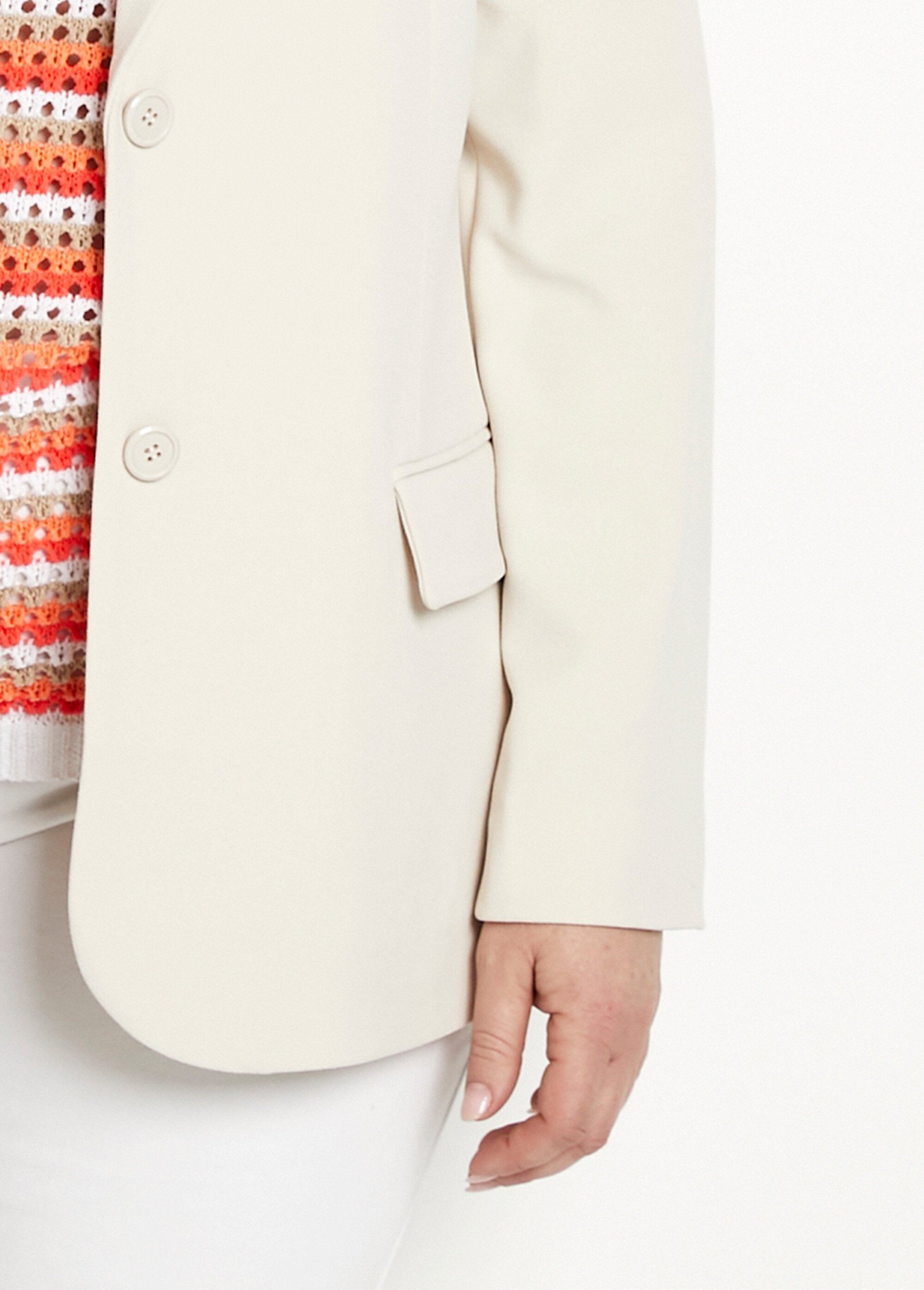 Blazer_de_corte_direito_em_malha_lisa_Beige_DE1_curvy