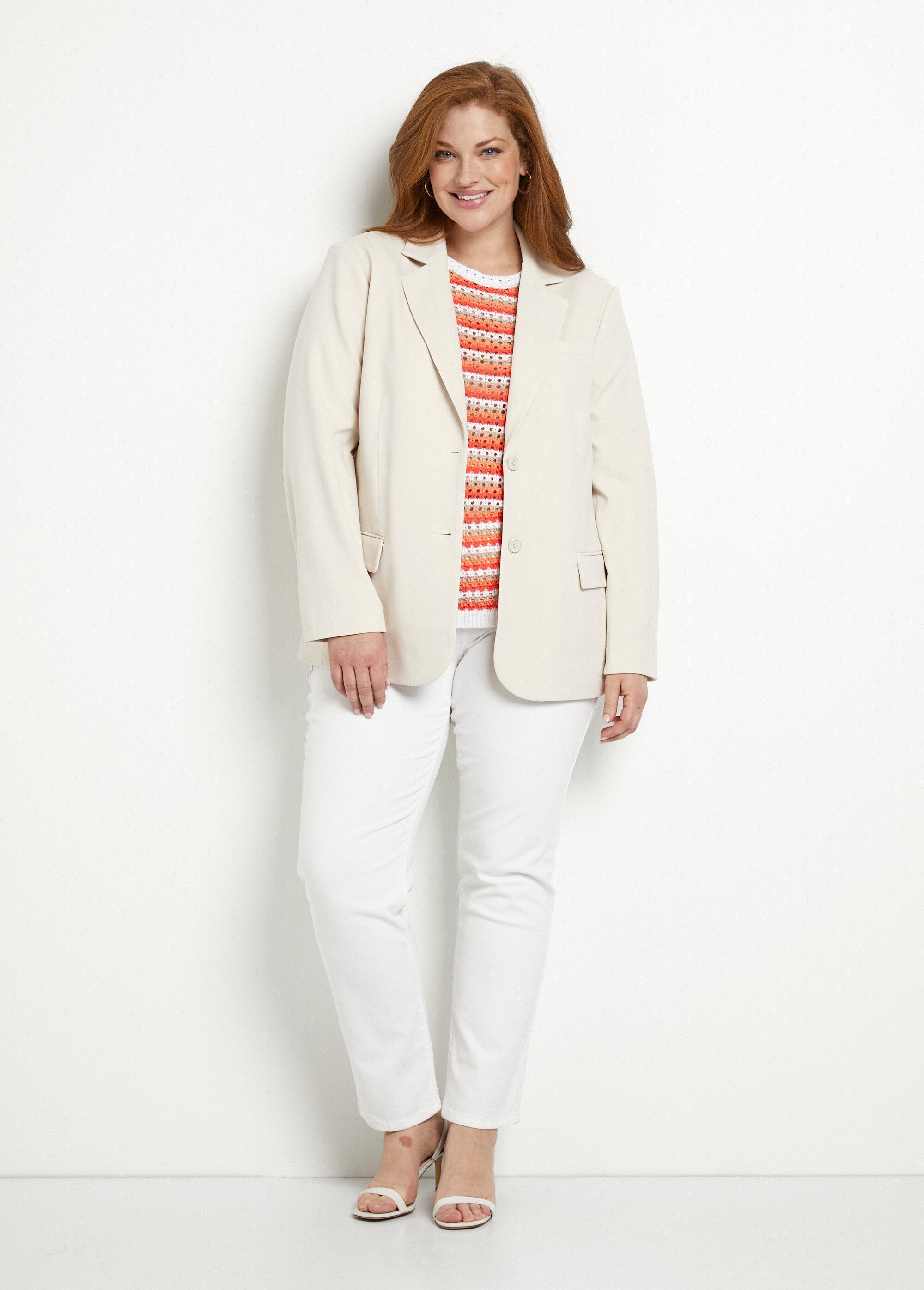Blazer_de_corte_direito_em_malha_lisa_Beige_SF1_curvy