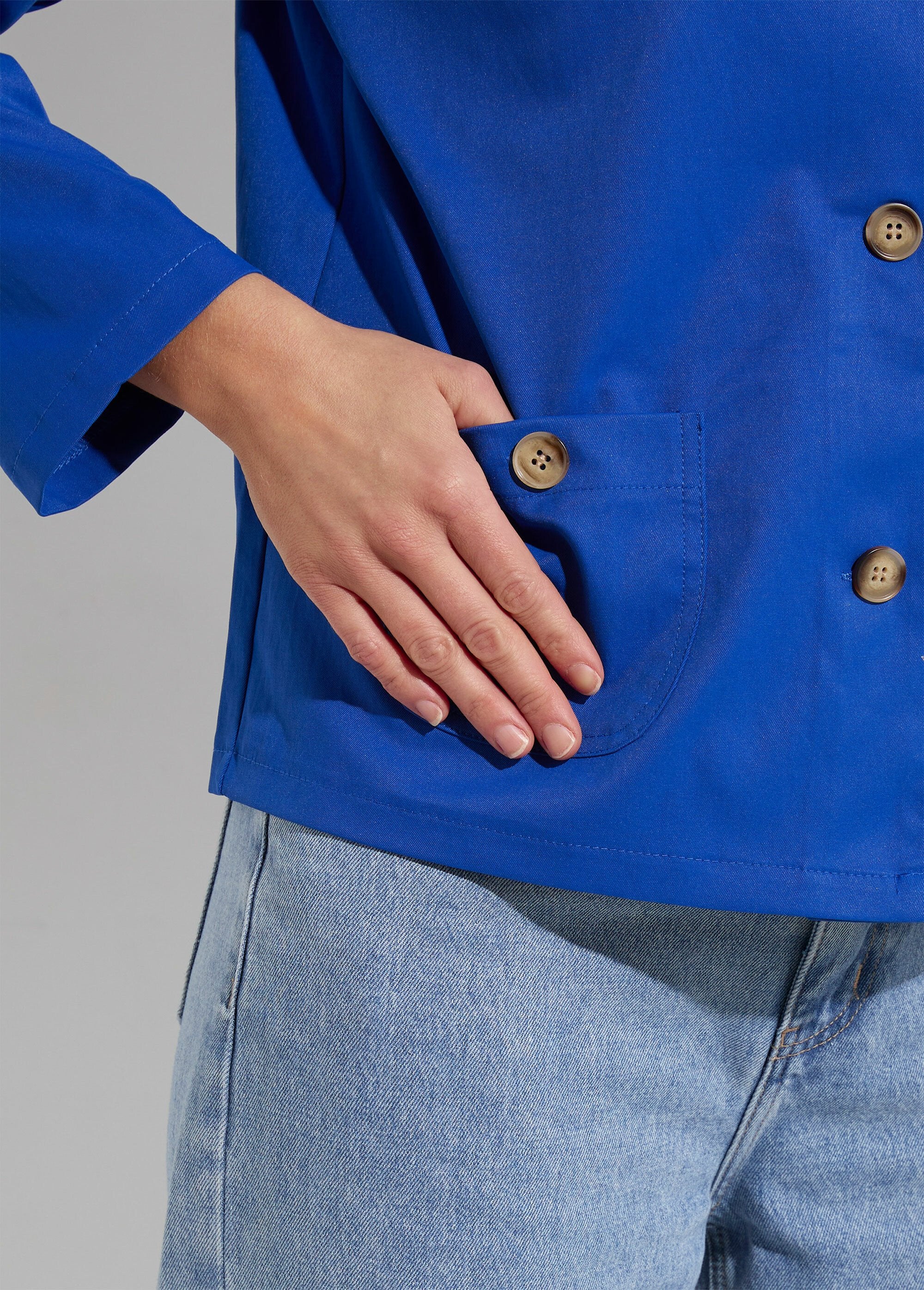 Casaco_box_de_algodão_com_gola_claudine_Bleu_dur_DE1_slim