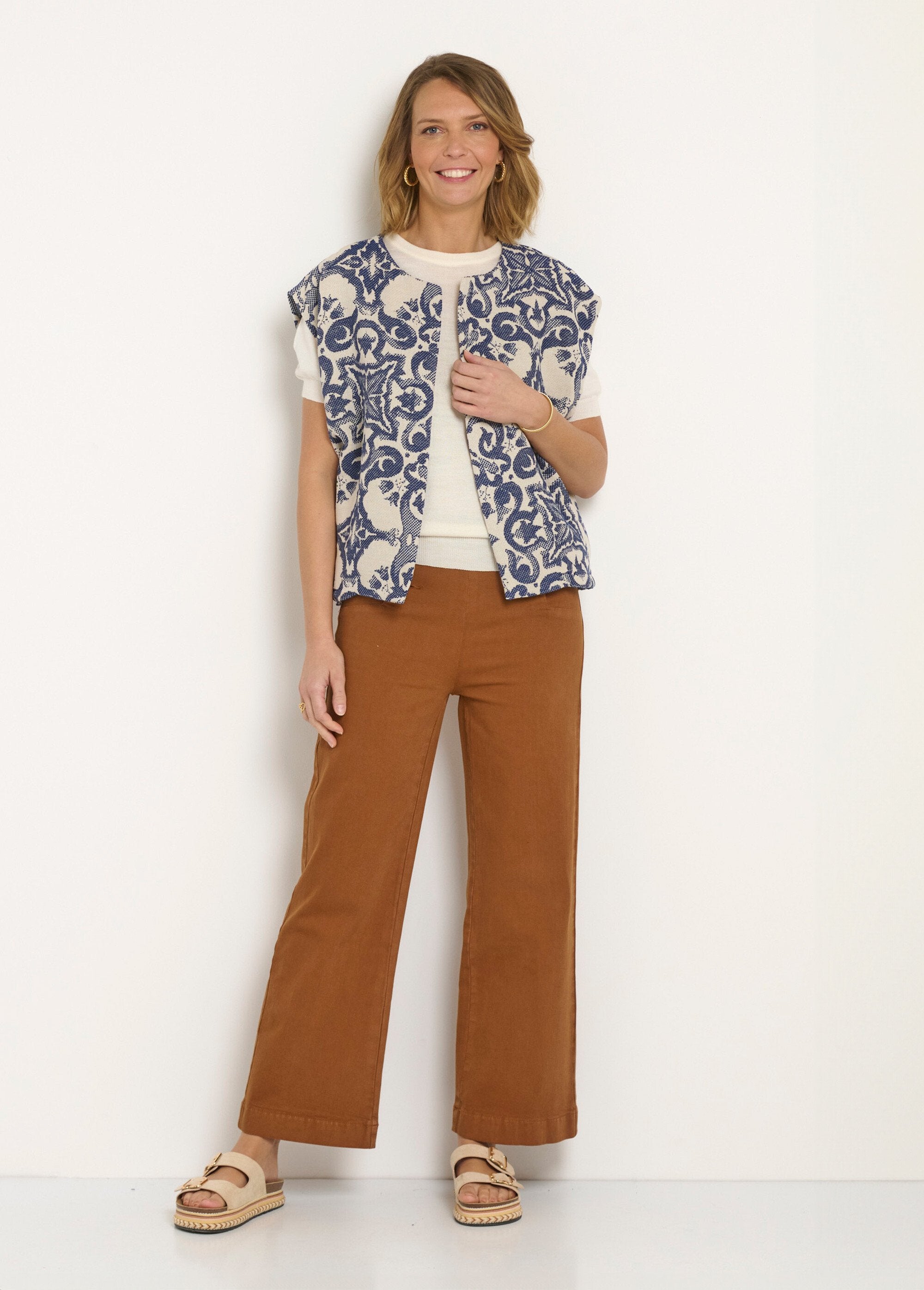 Casaco_jacquard_sem_mangas_com_gola_redonda_Bleu_SF1_slim