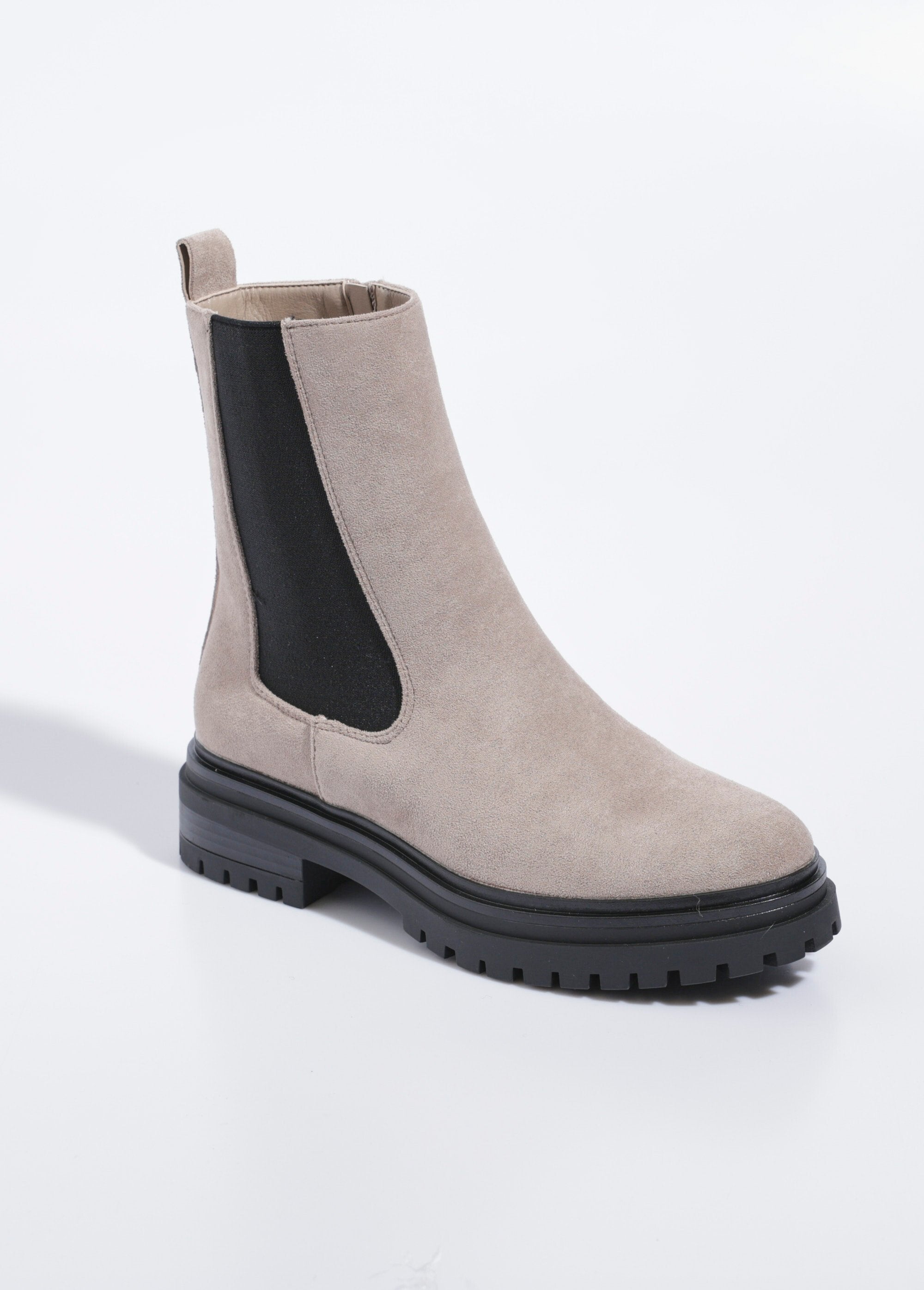 Botas_altas_Chelsea_com_sola_dentada_Beige_FA1_slim