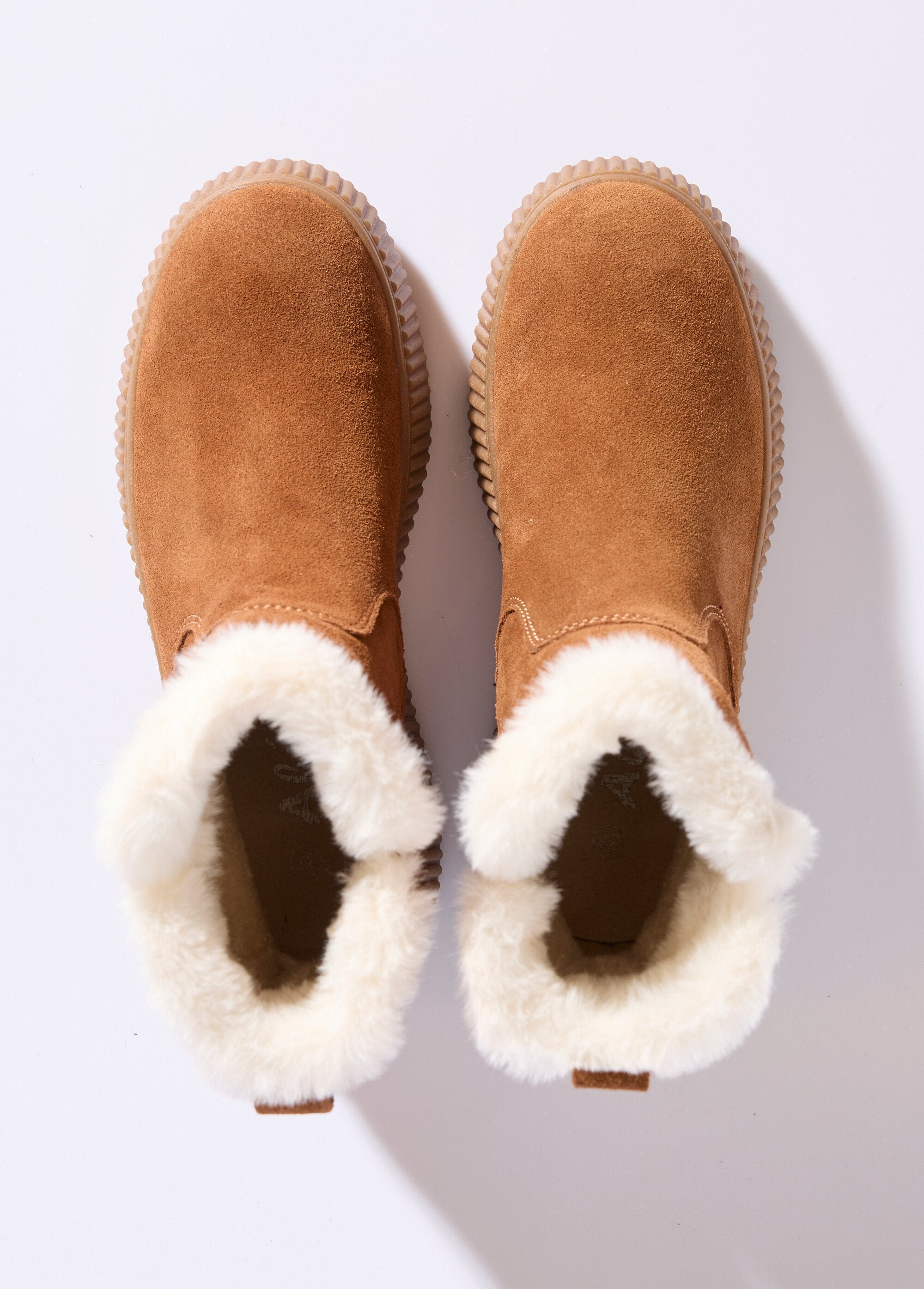 Boots_en_cuir_fourrées,_semelle_épaisse_Camel_OV1_slim