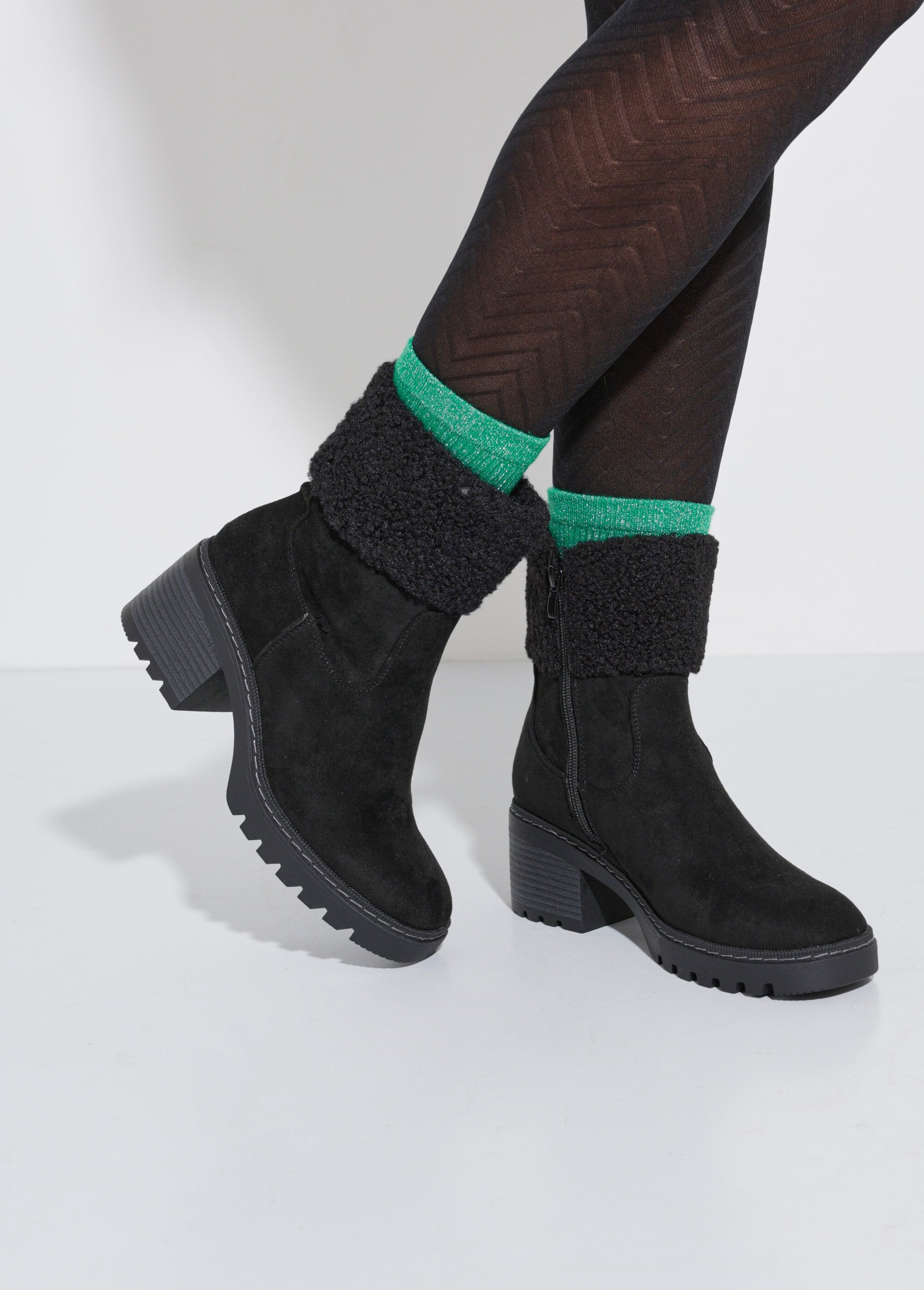 Boots_suédine_à_talon,_revers_fourrure_Noir_SF1_slim