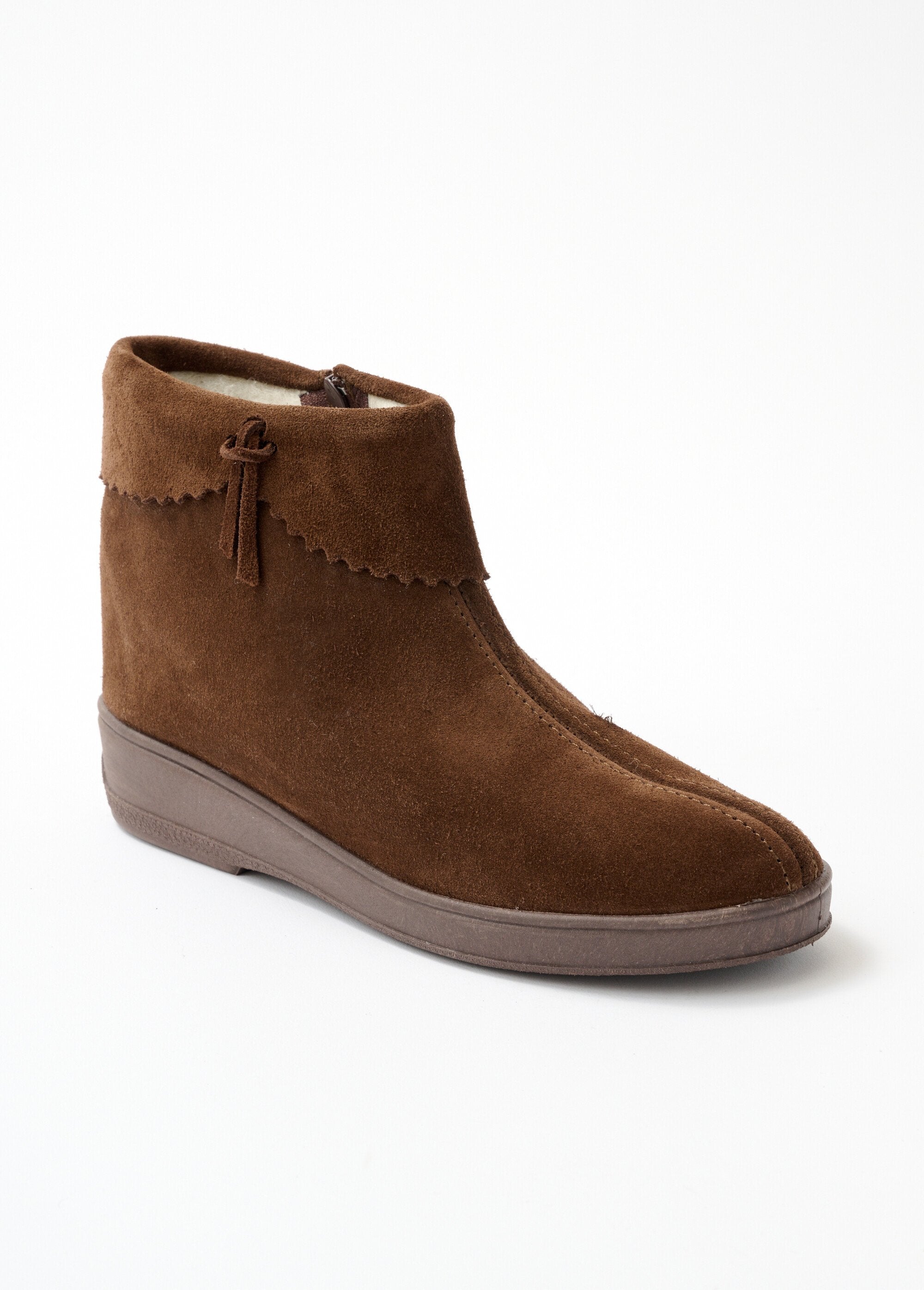 Botas_de_camurça_confortáveis_​​com_zíper_e_forro_de_pele_MARROM_FA1_slim