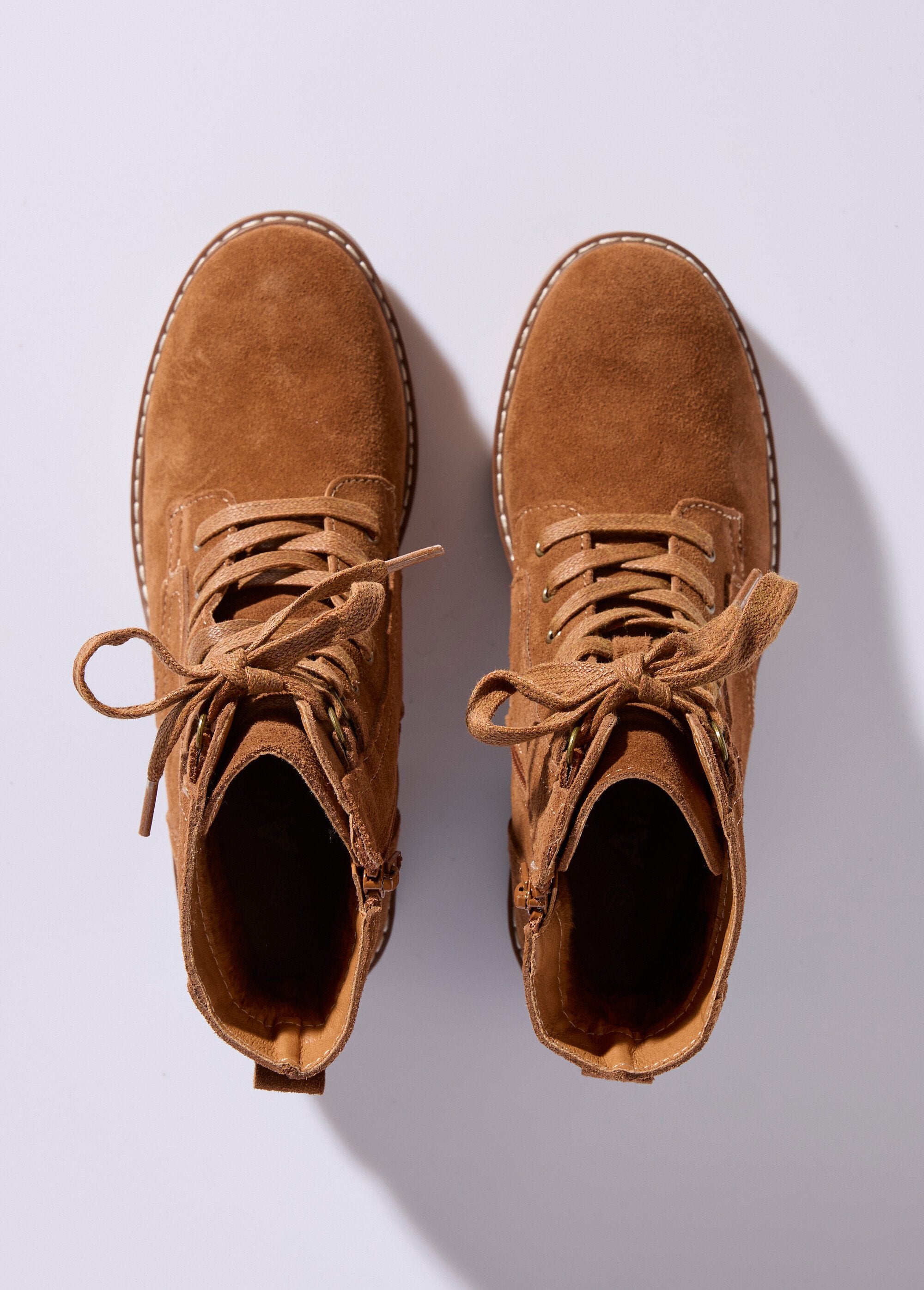 Bottines_en_cuir_crantées,_talon_large_Camel_OV1_slim