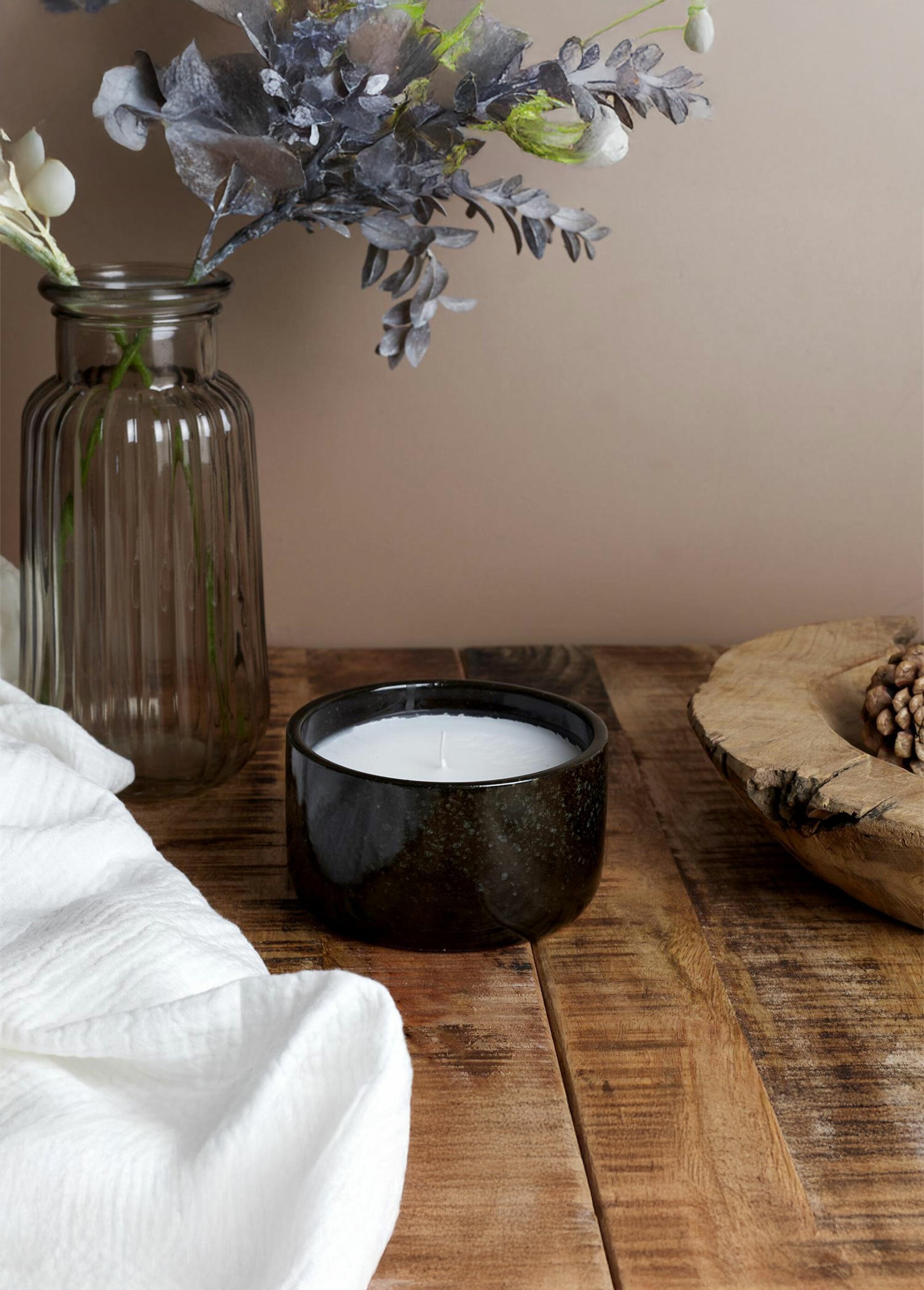 Vela_perfumada_em_cerâmica,_diâmetro_12cm_Noir_et_bois_epice_SF1_slim