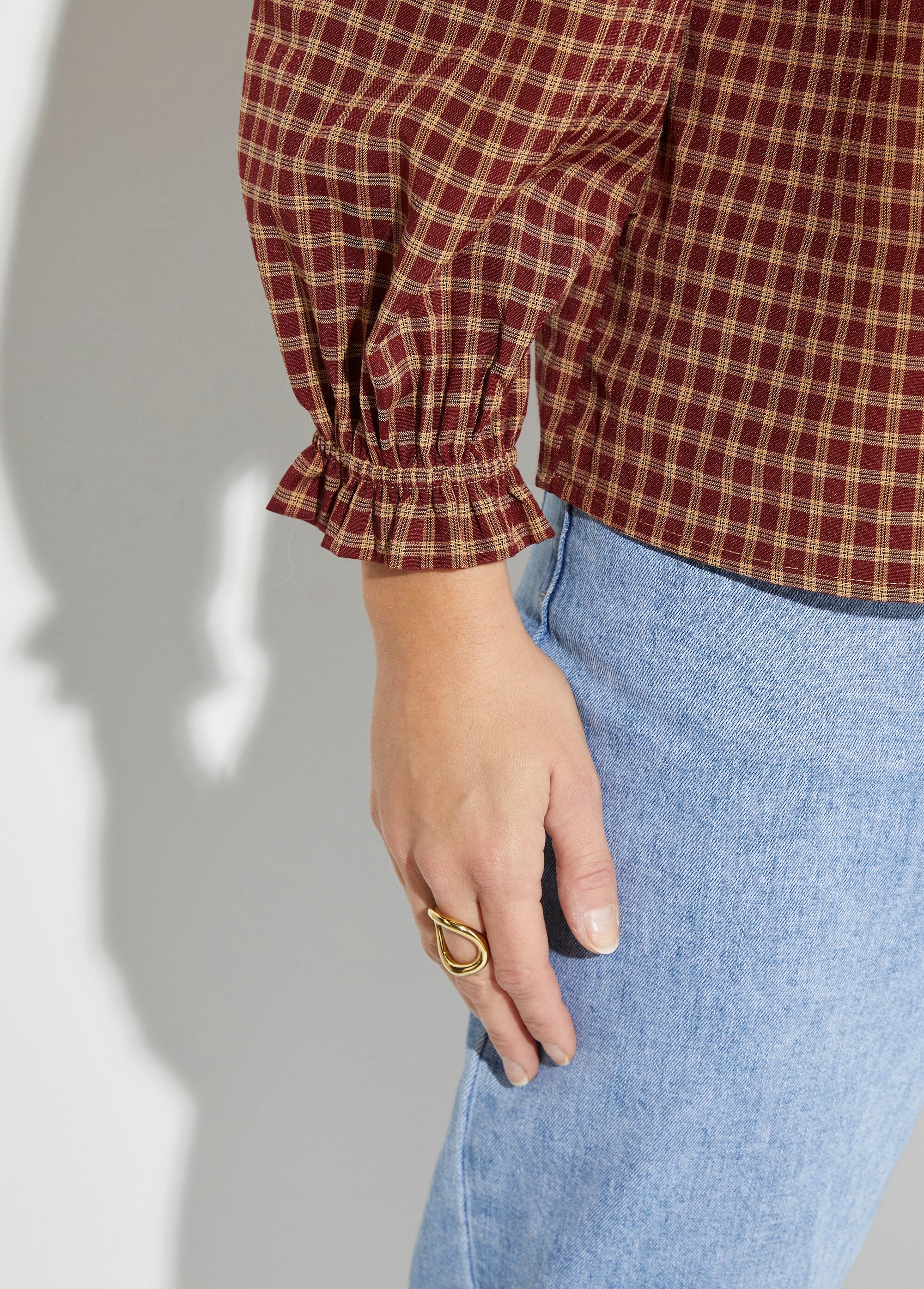 Chemisier_à_carreaux,_col_et_poignets_plissés_Bordeaux_DE2_slim