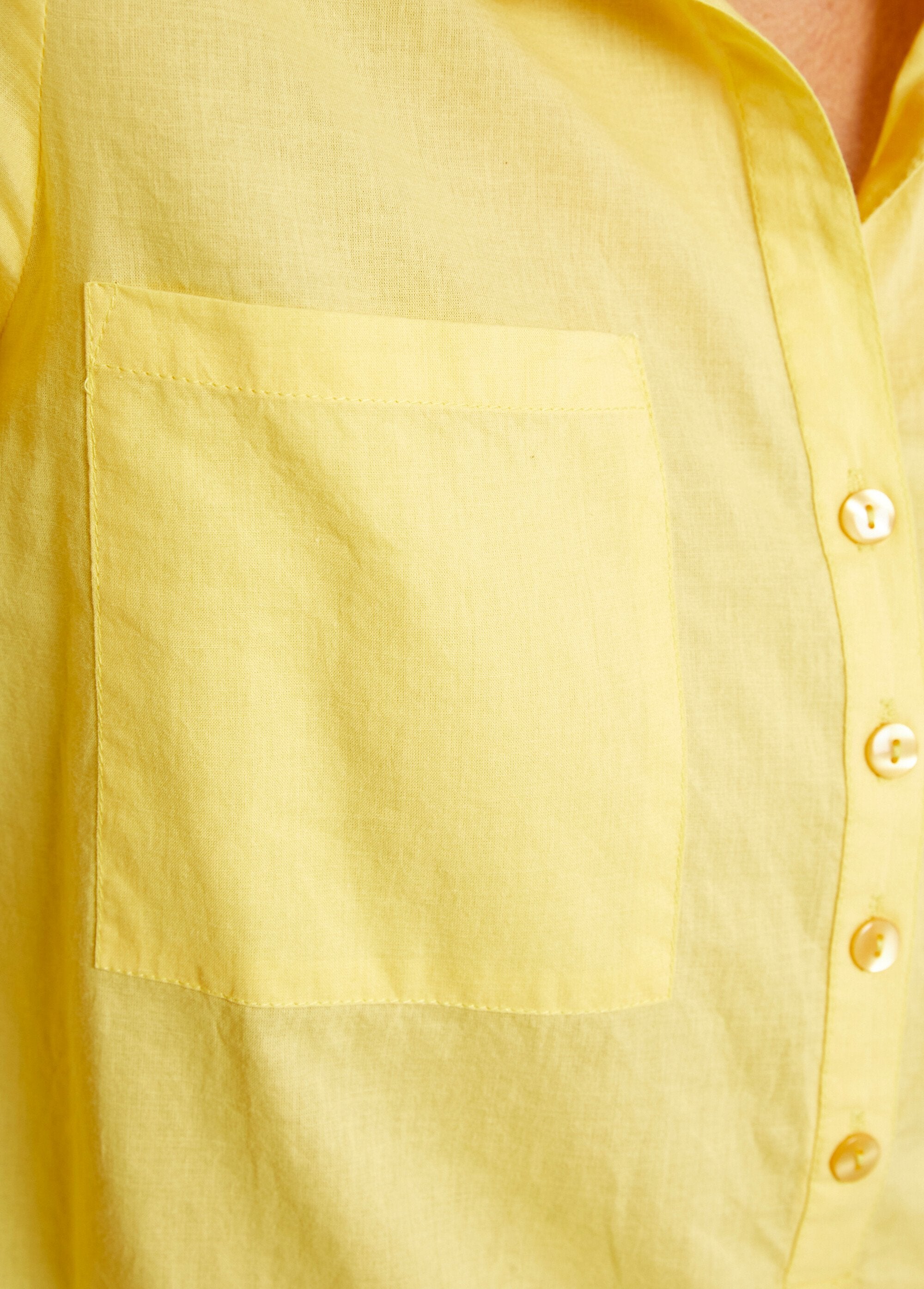 Blusa_longa_de_algodão_estampada_com_botões_Jaune_DE2_slim