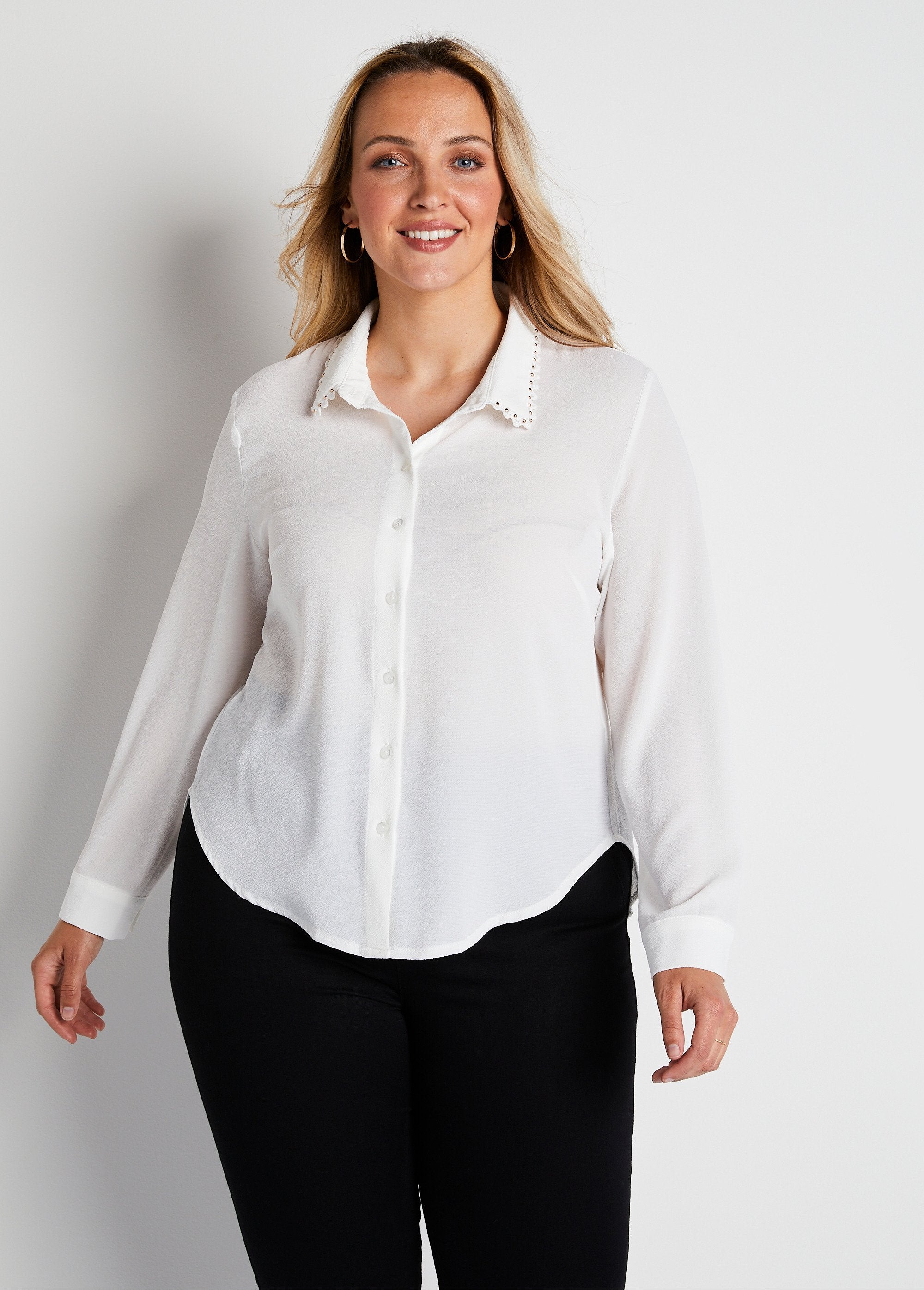 Camisa_de_botões_simples_com_colarinho_de_fantasia_Cru_FA1_curvy