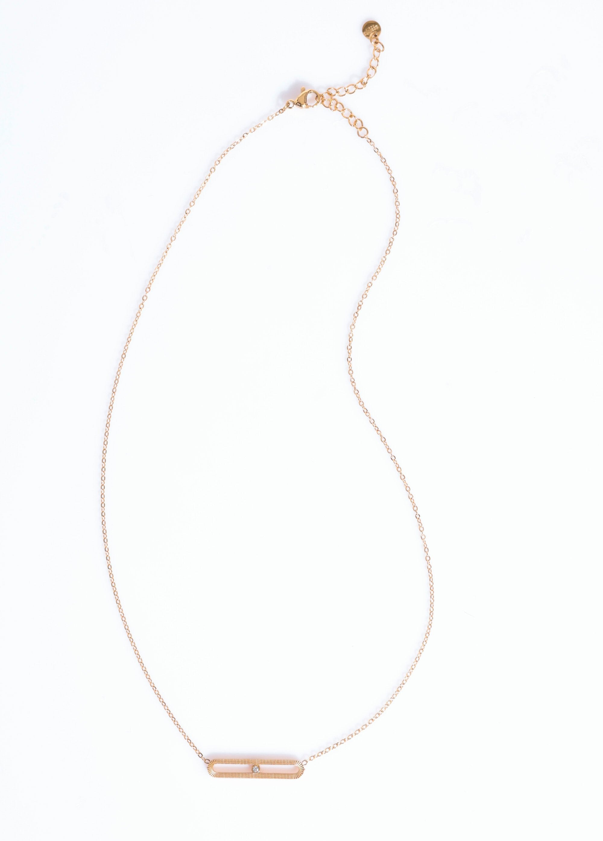 Colar_com_pingente_de_barra_de_zircônia_Dore_FA1_slim