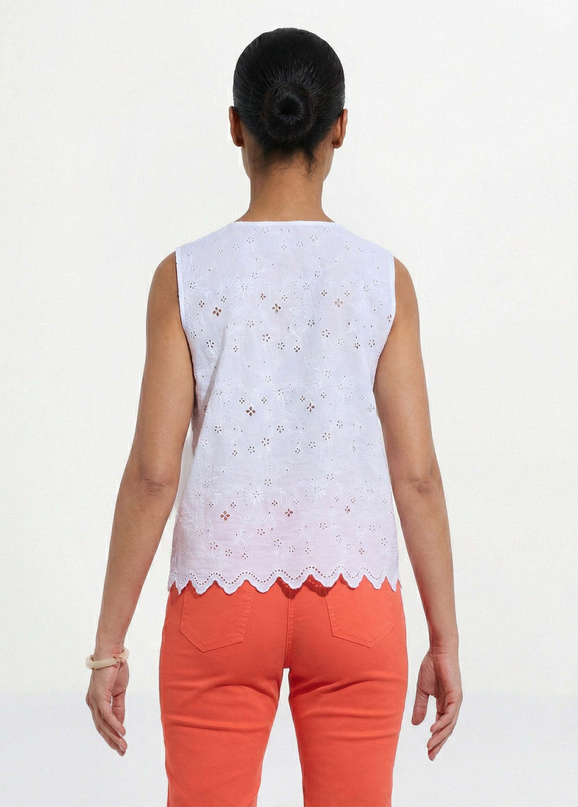 Regata_de_algodão_com_bordado_inglês_e_abotoamento_Blanc_DO1_slim