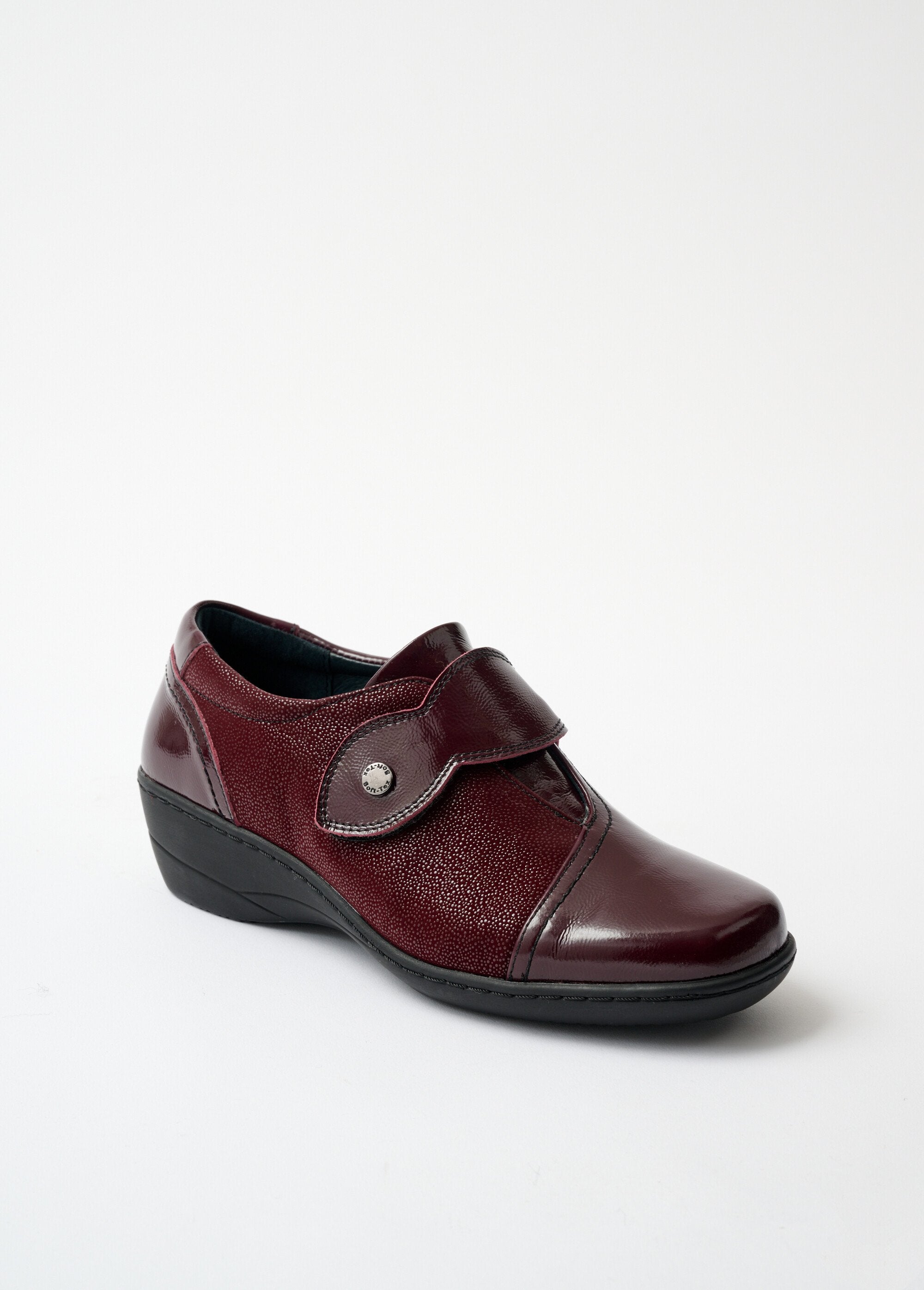 Derbies_de_couro_macio,_largo_e_confortável_para_raspar_Vernis_bordeaux_FA1_slim