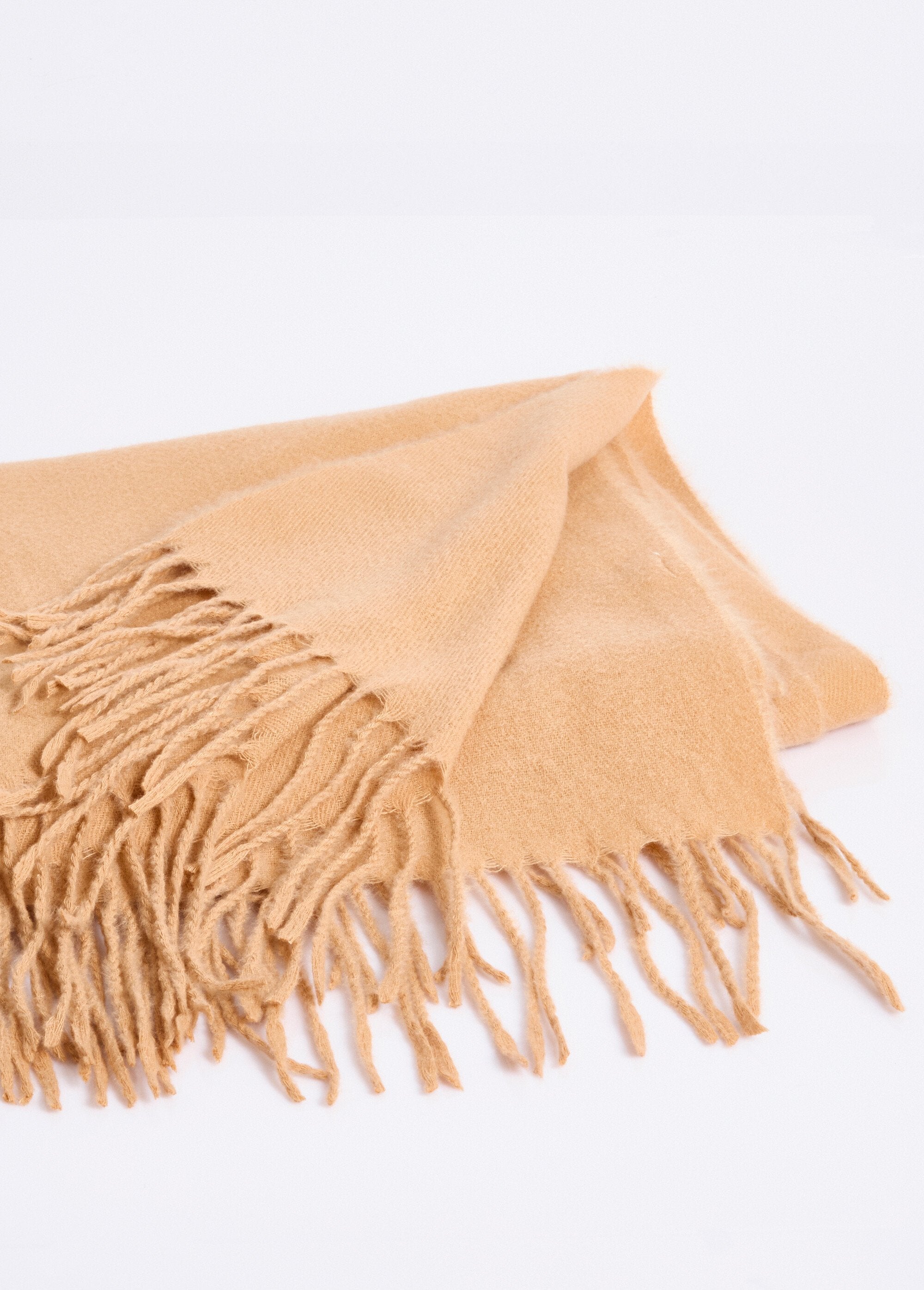Echarpe_à_franges_douce_et_chaude_Camel_DE1_slim
