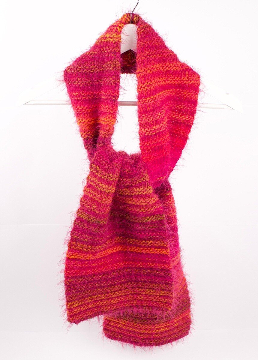 Cachecol_de_malha_peluda_multicolorida_Fond_cassis_FA1_slim