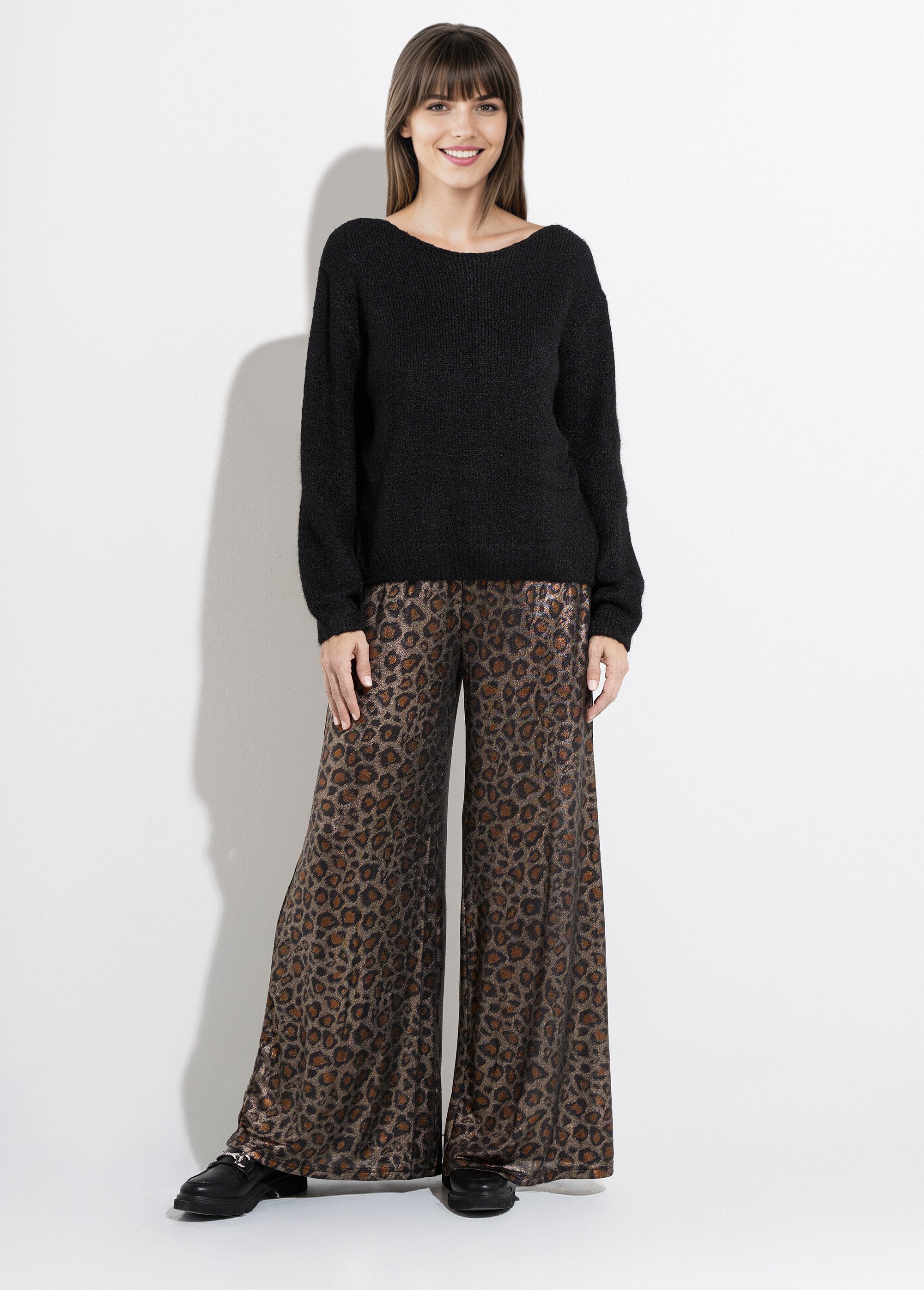 Camisola_quente_com_decote_em_V_e_laços_Noir_SF1_slim