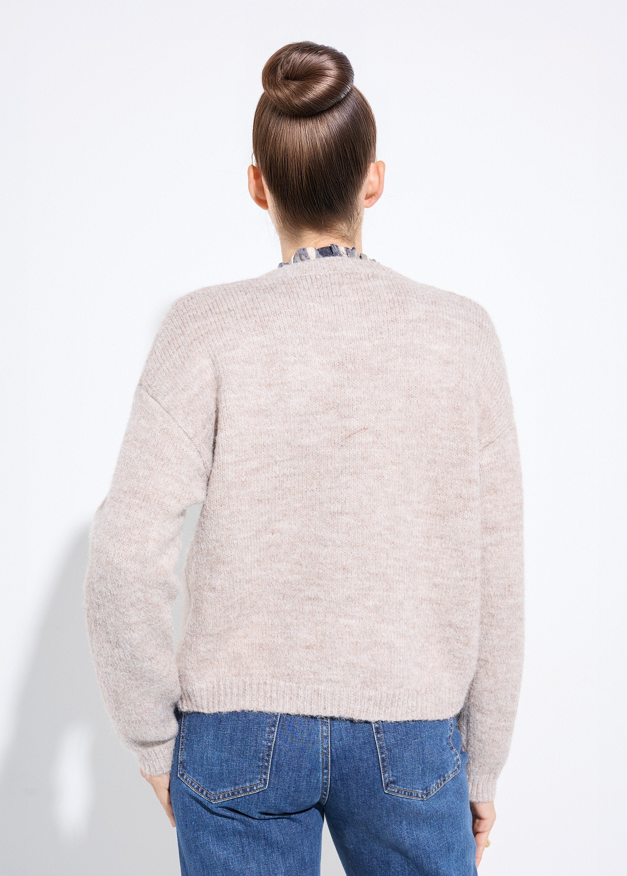 Gilet_col_rond_laine,_boutons_bijoux_métal_Beige_DO1_slim