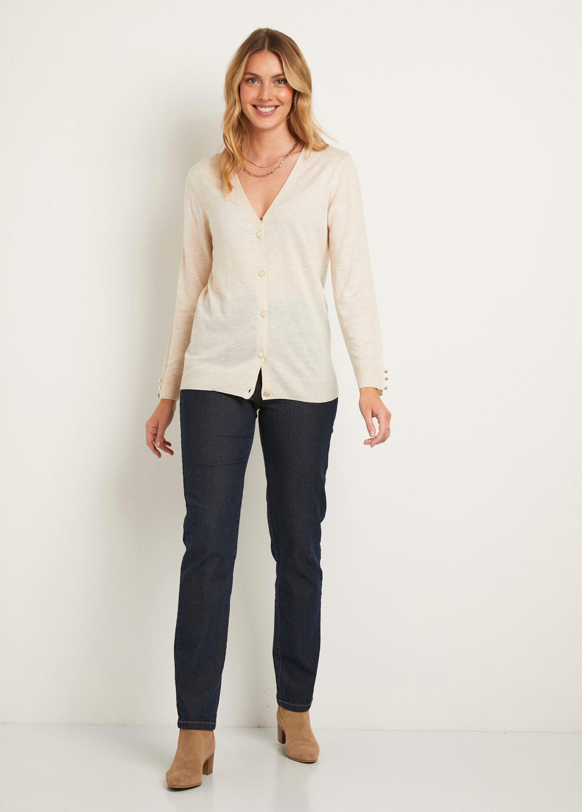 Cardigan_fino_com_decote_em_V_e_botões_em_jersey_liso_com_lã_merino_Ficelle_SF1_slim