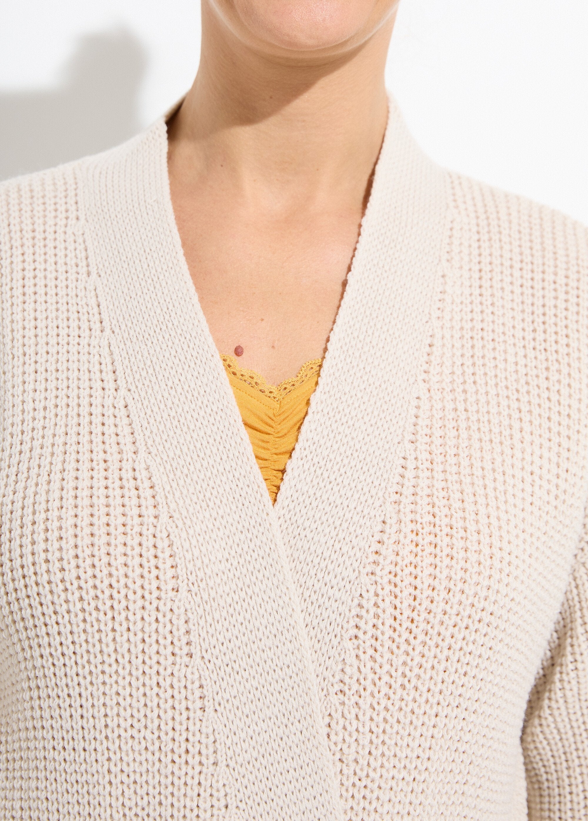 Casaco_comprido_liso_com_rebordo_de_brilhantes_Ficelle_DE1_slim