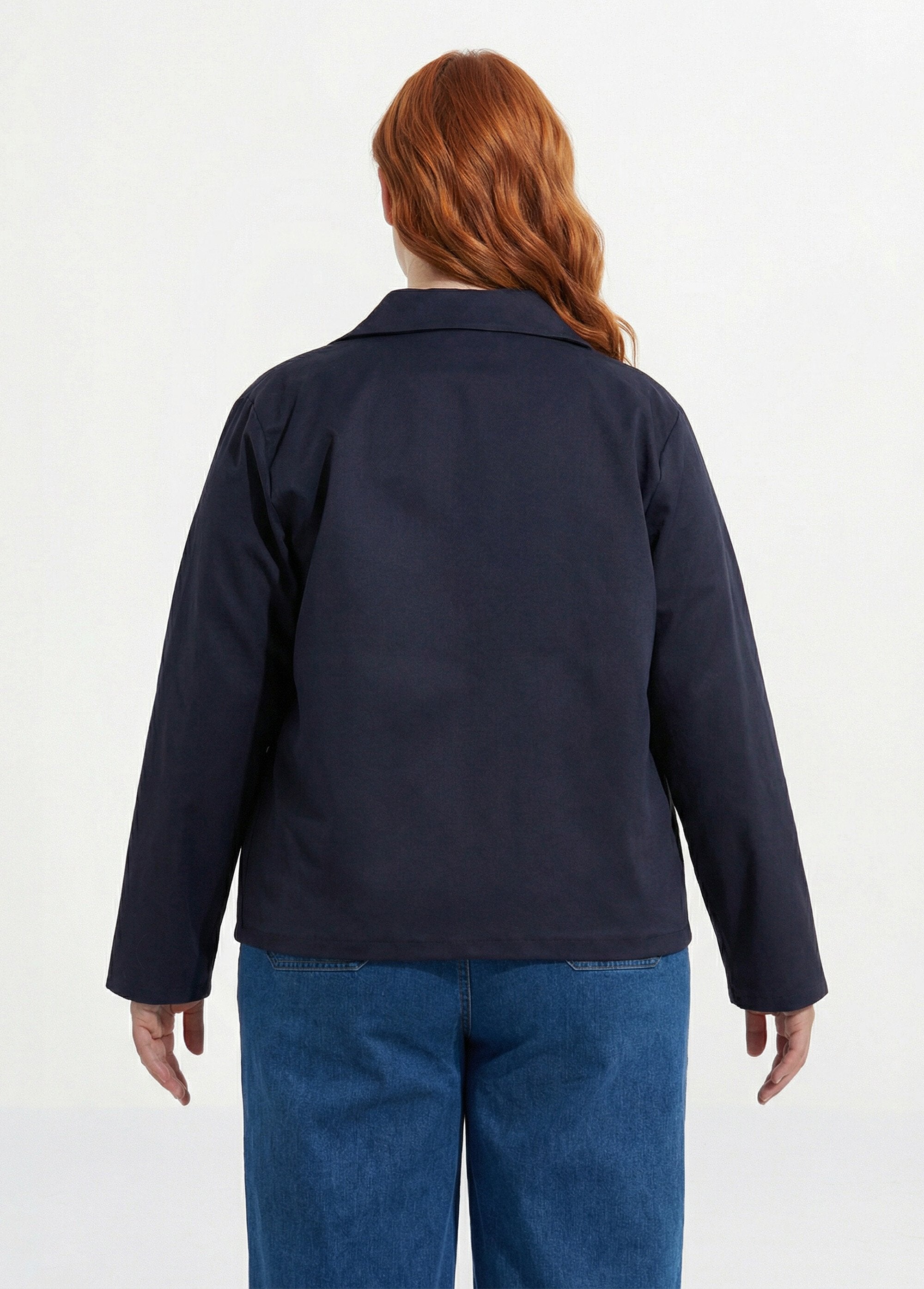 Casaco_curto_de_algodão,_gola_Peter_Pan_Marine_DO1_curvy