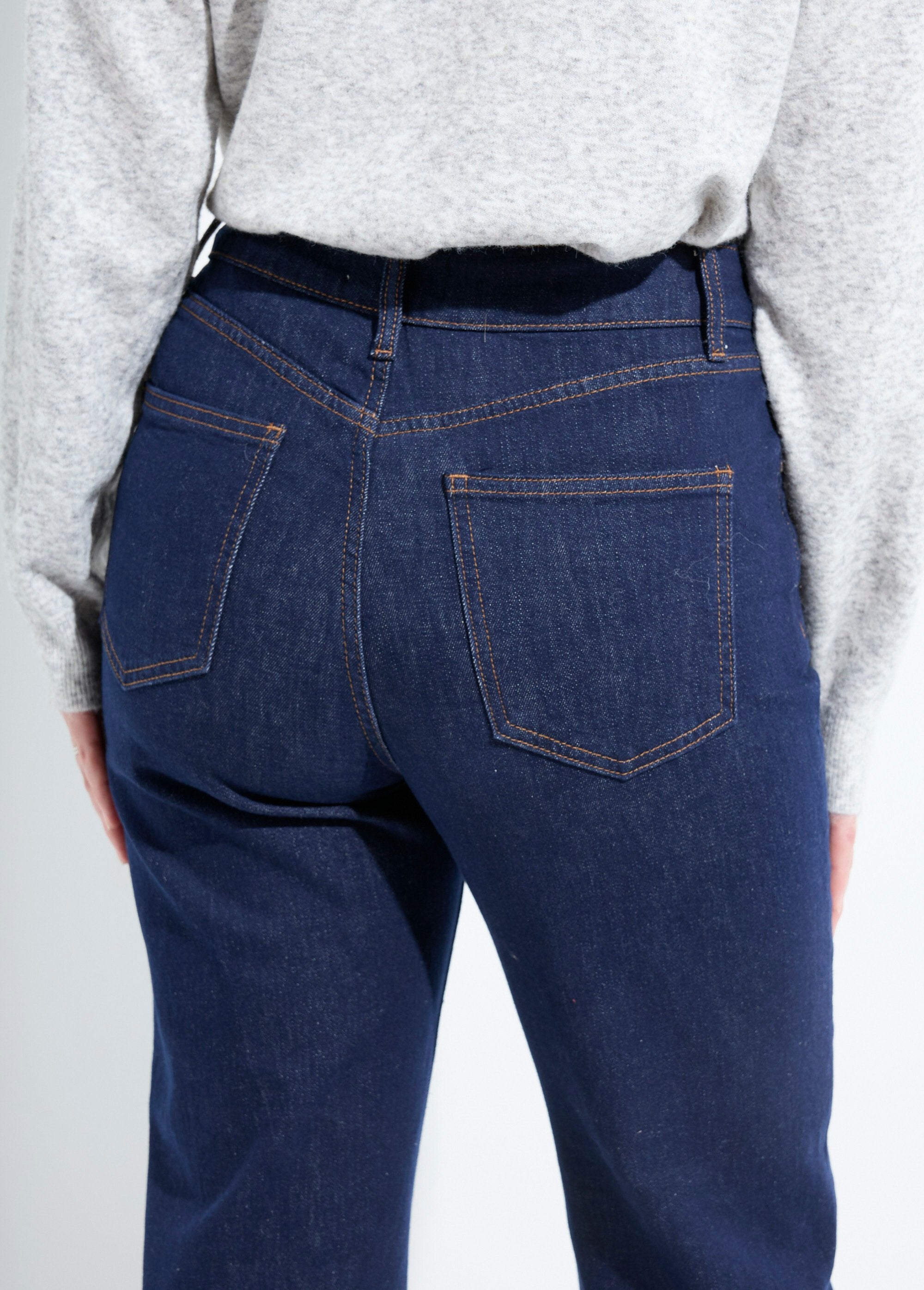 Calça_jeans_reta_de_5_bolsos,_especial_PETITE_Bleu_brut_DE2_slim