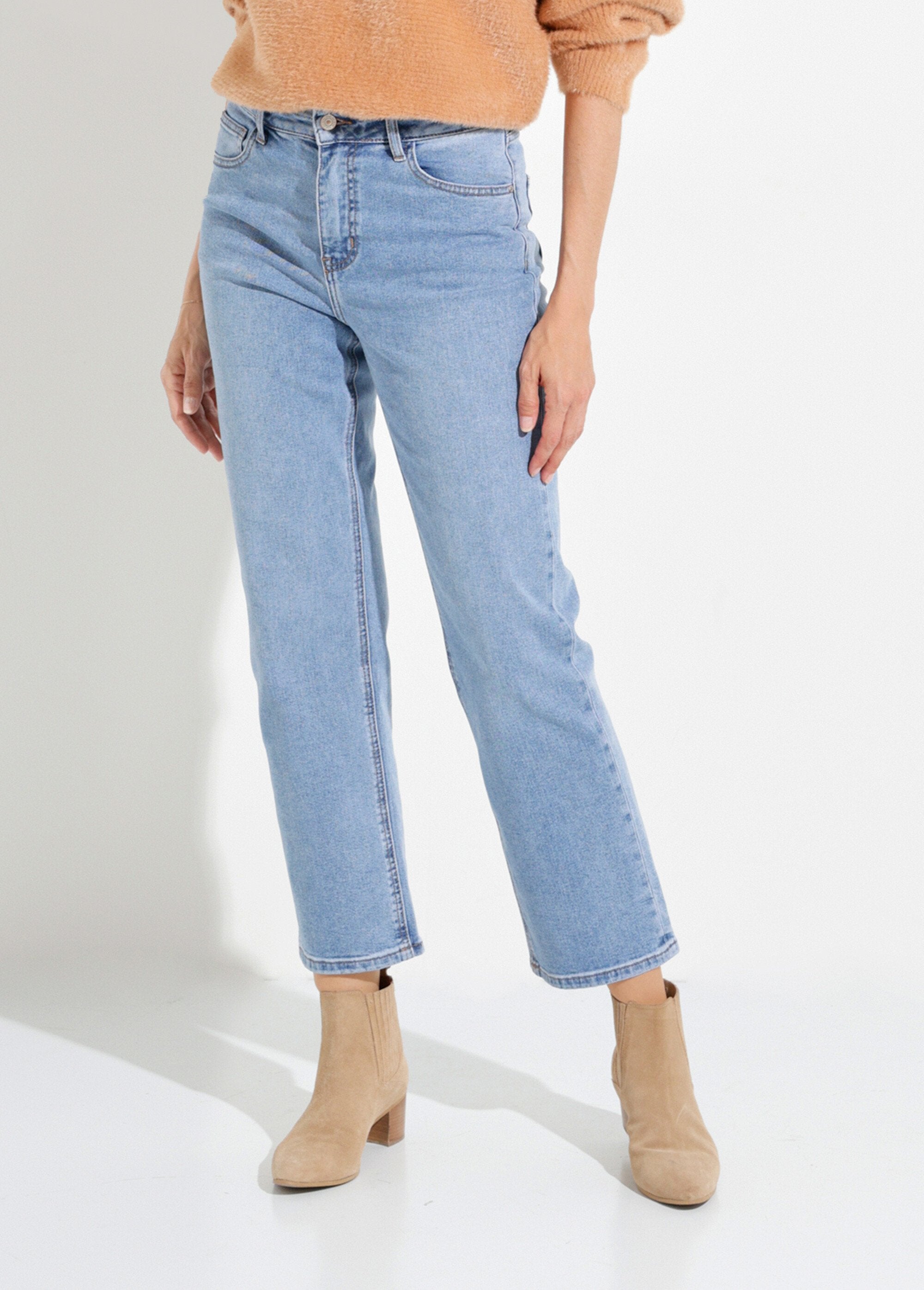 Calça_jeans_reta_de_5_bolsos,_especial_PETITE_Denim_moyen_FA1_slim