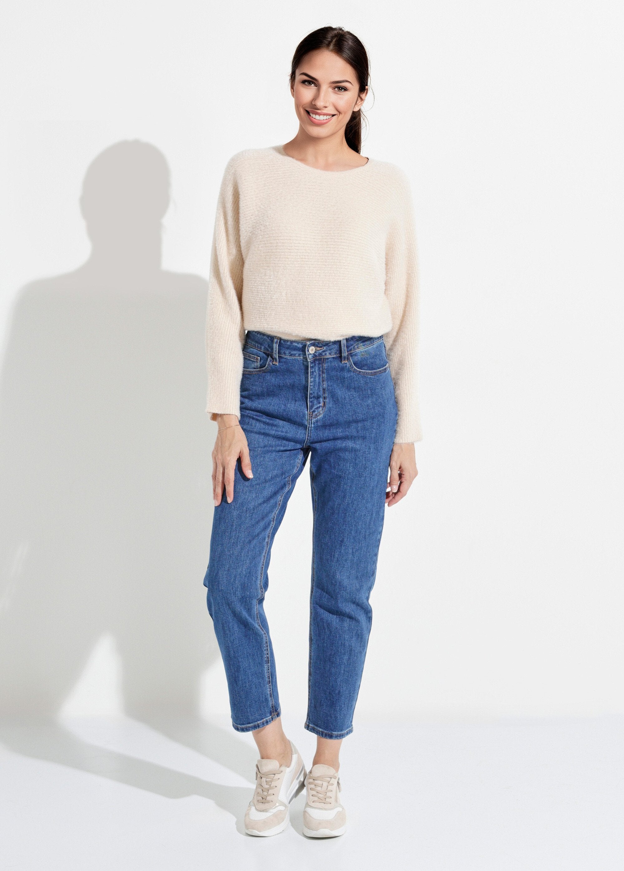 Calça_jeans_mom_jeans,_especial_PLUS_SIZE_Denim_moyen_SF1_slim