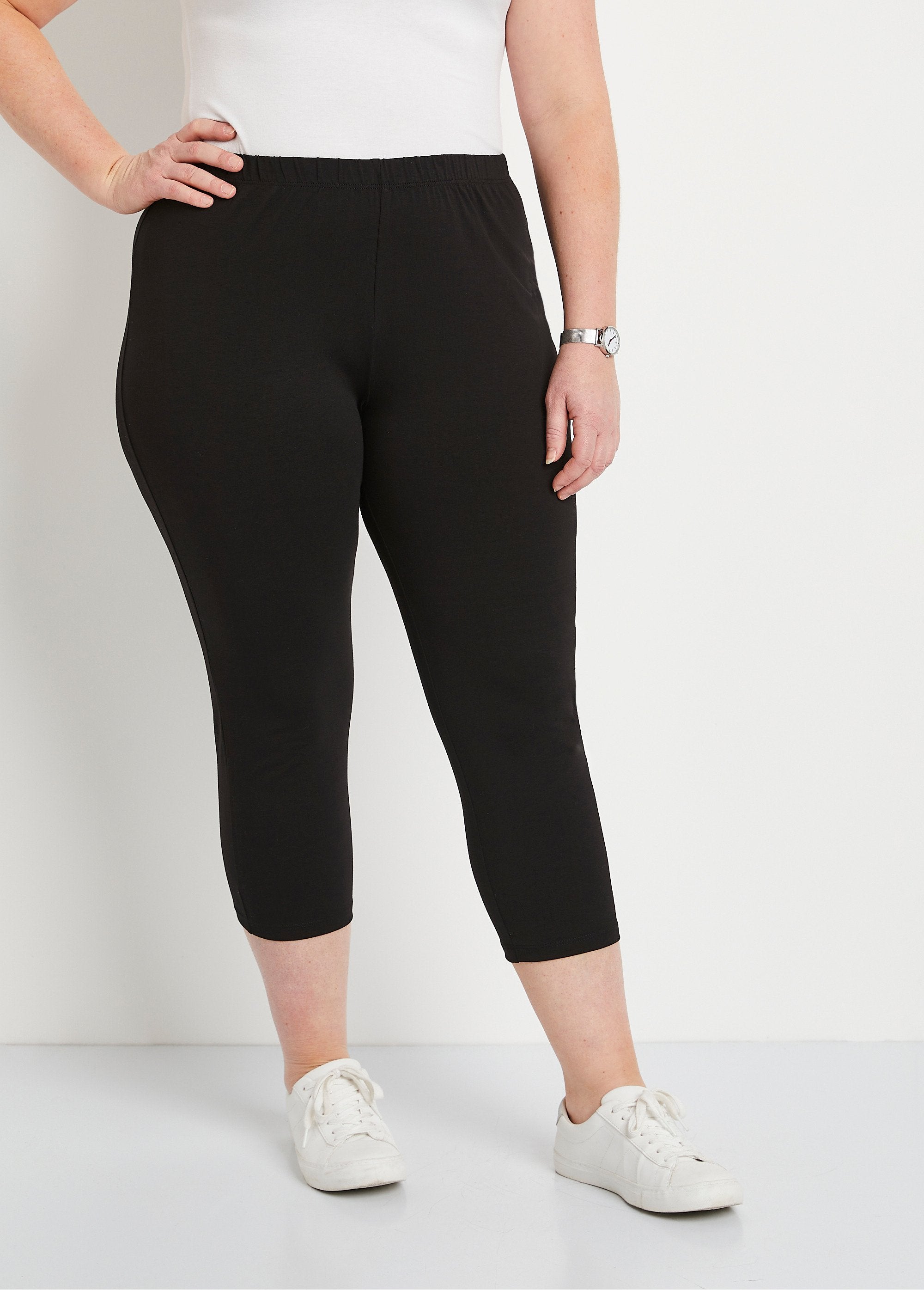 Leggings_curtas_de_algodão_com_cintura_elástica_PRETO_FA1_curvy