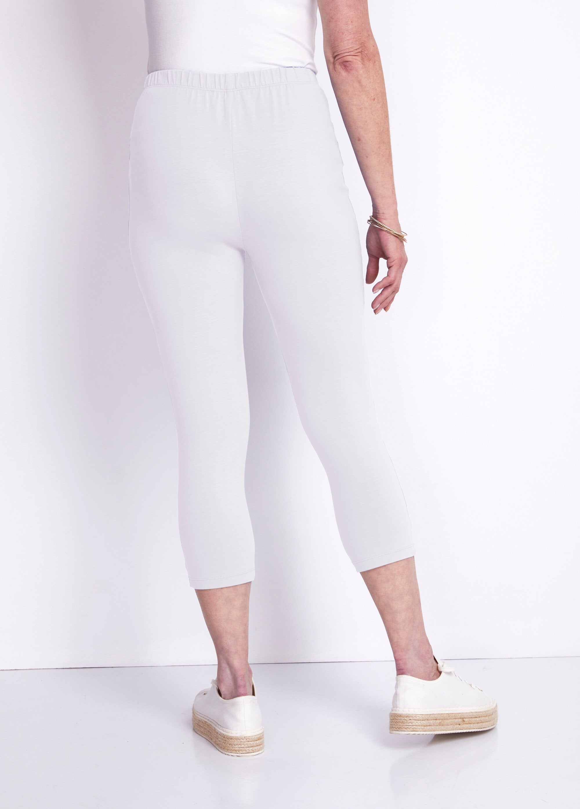 Leggings_curtas_de_algodão_lisas_ou_estampadas_BRANCO_DO1_slim