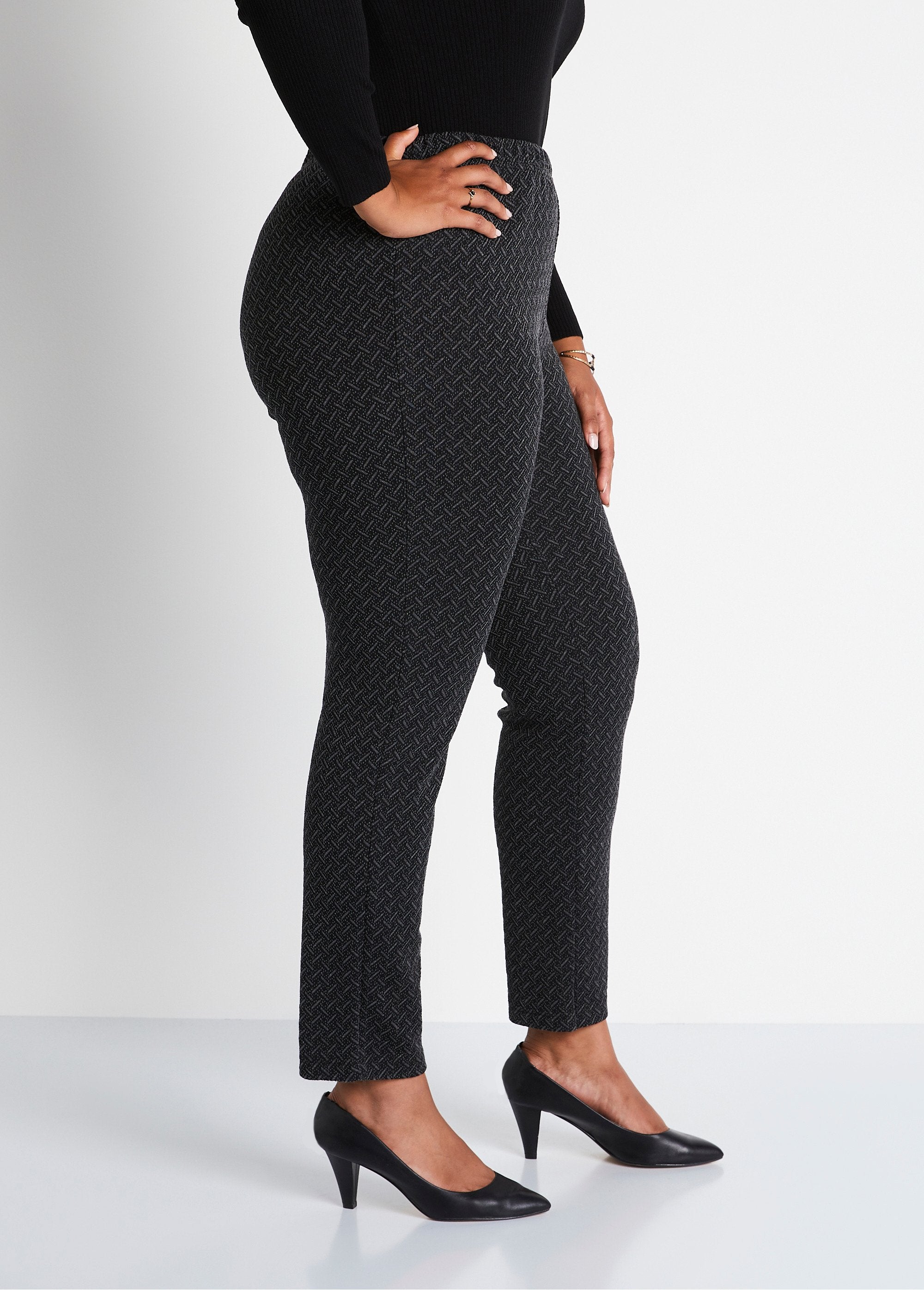 Legging_reta_com_cós_elástico_e_lã_Preto_e_antracite_DR1_curvy