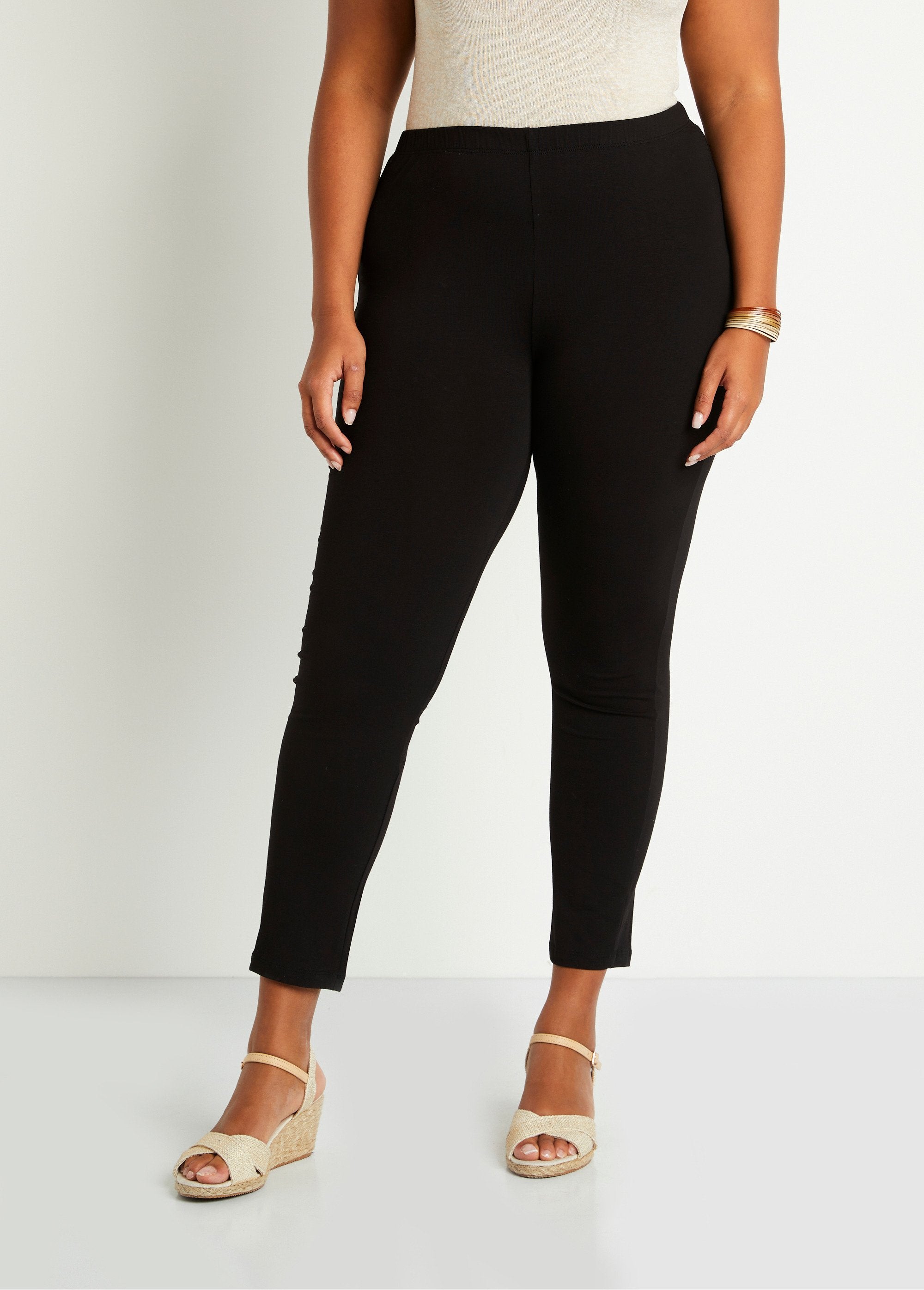 Legging_estampada_com_cós_elástico_Preto_liso_FA1_curvy