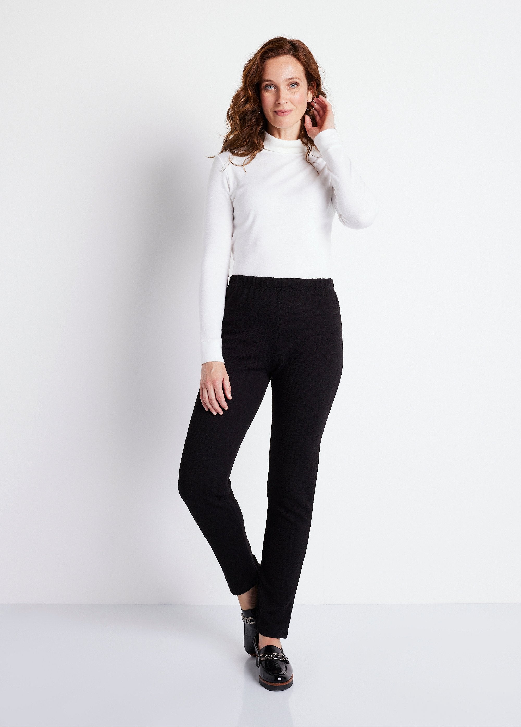 Legging_com_cintura_elástica_em_jersey_stretch_Preto_liso_SF1_slim