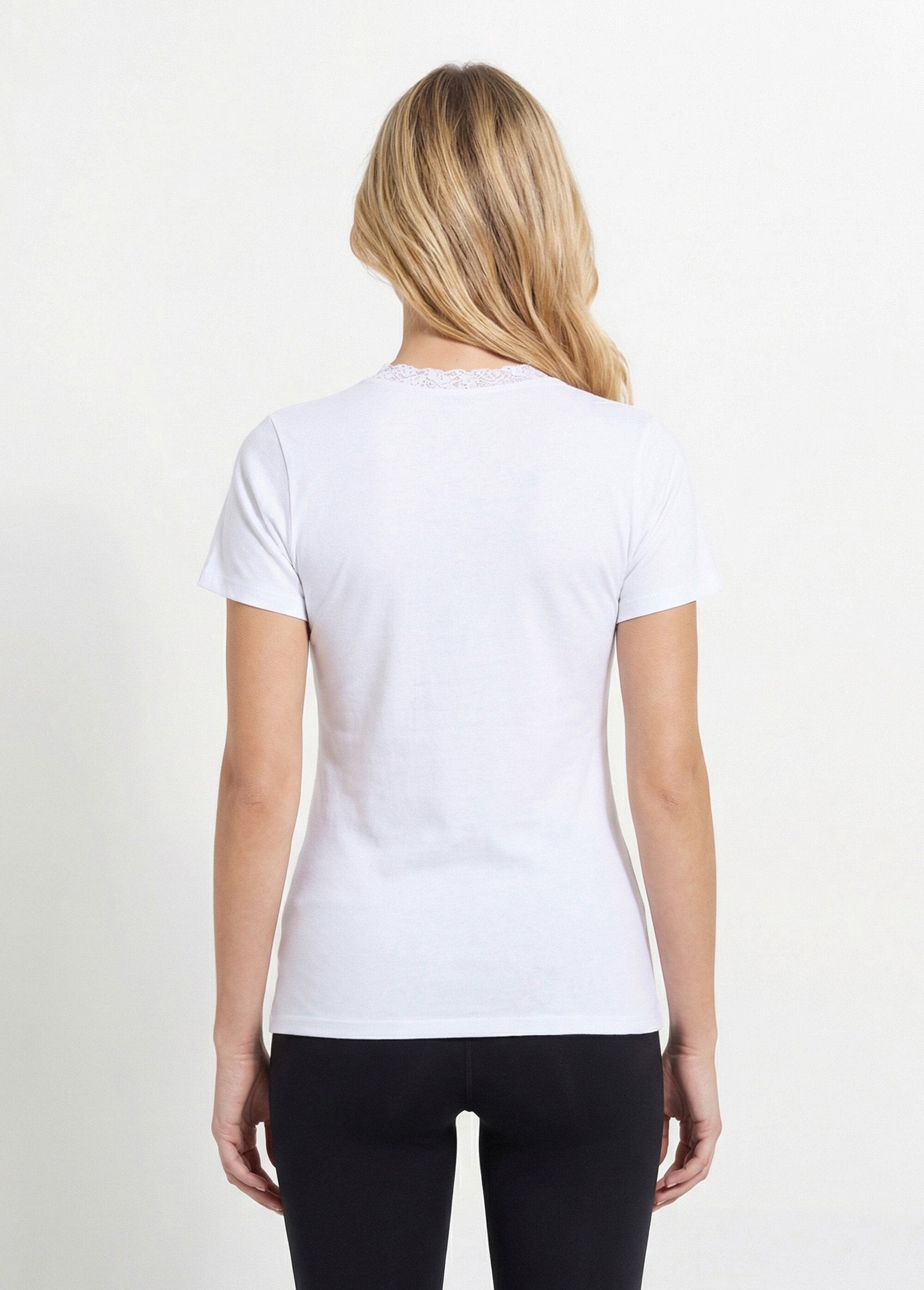 Camiseta_de_manga_curta_em_renda_BRANCO_DO1_slim