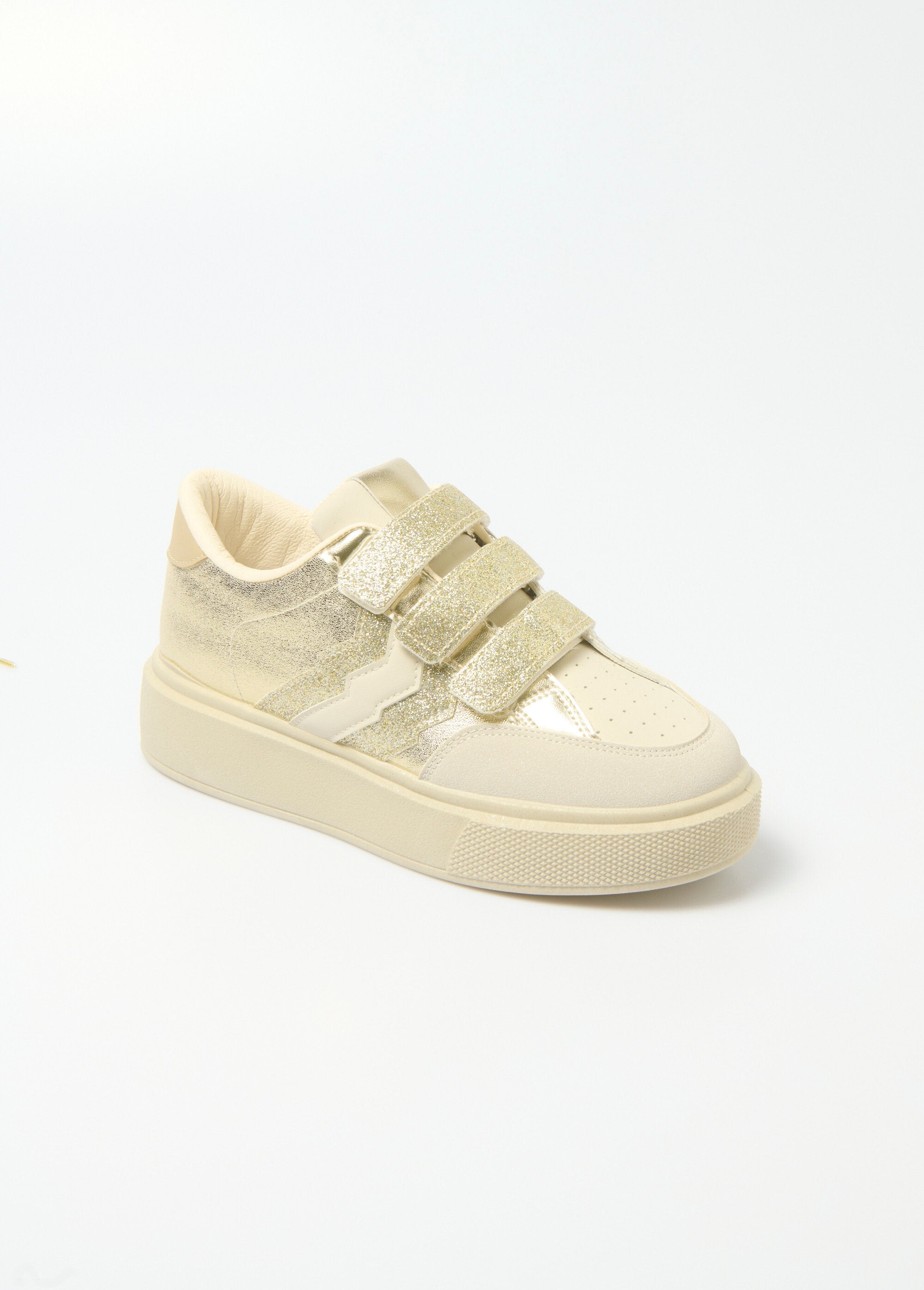 Tênis_com_velcro_e_sola_grossa_Dore_FA1_slim