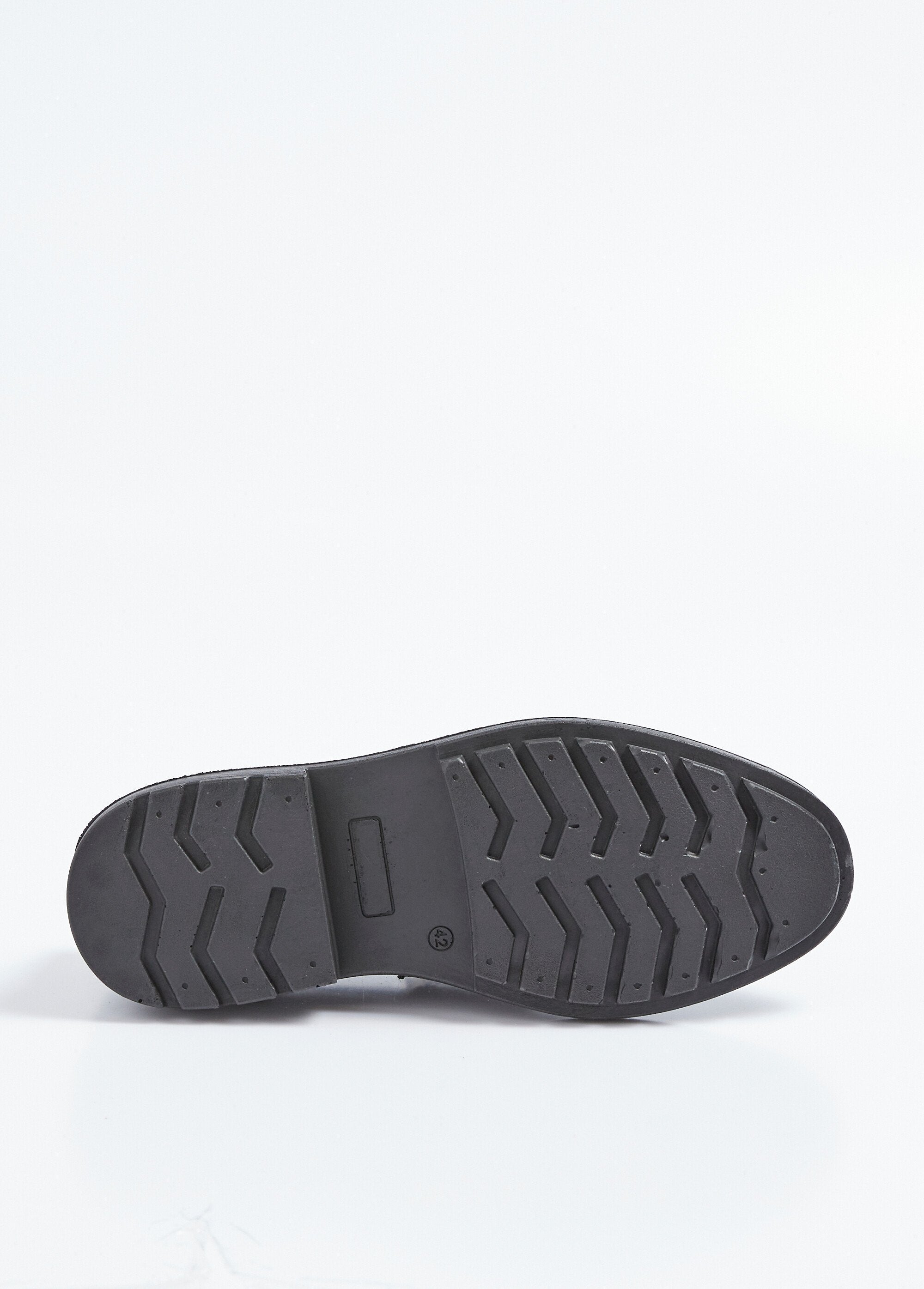 Mocassins_em_pele_com_sola_antiderrapante_Marron_UN1_slim