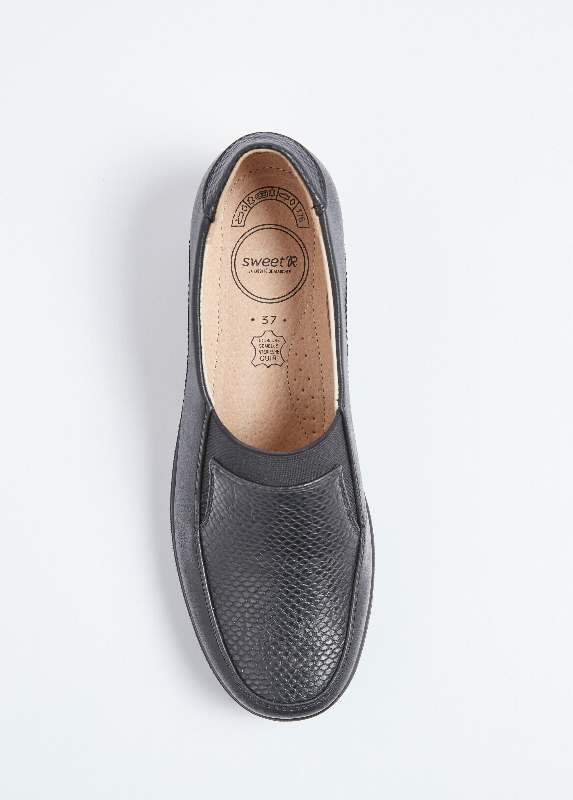 Mocassins_de_couro_de_largura_larga_com_elástico_Noir_OV1_slim