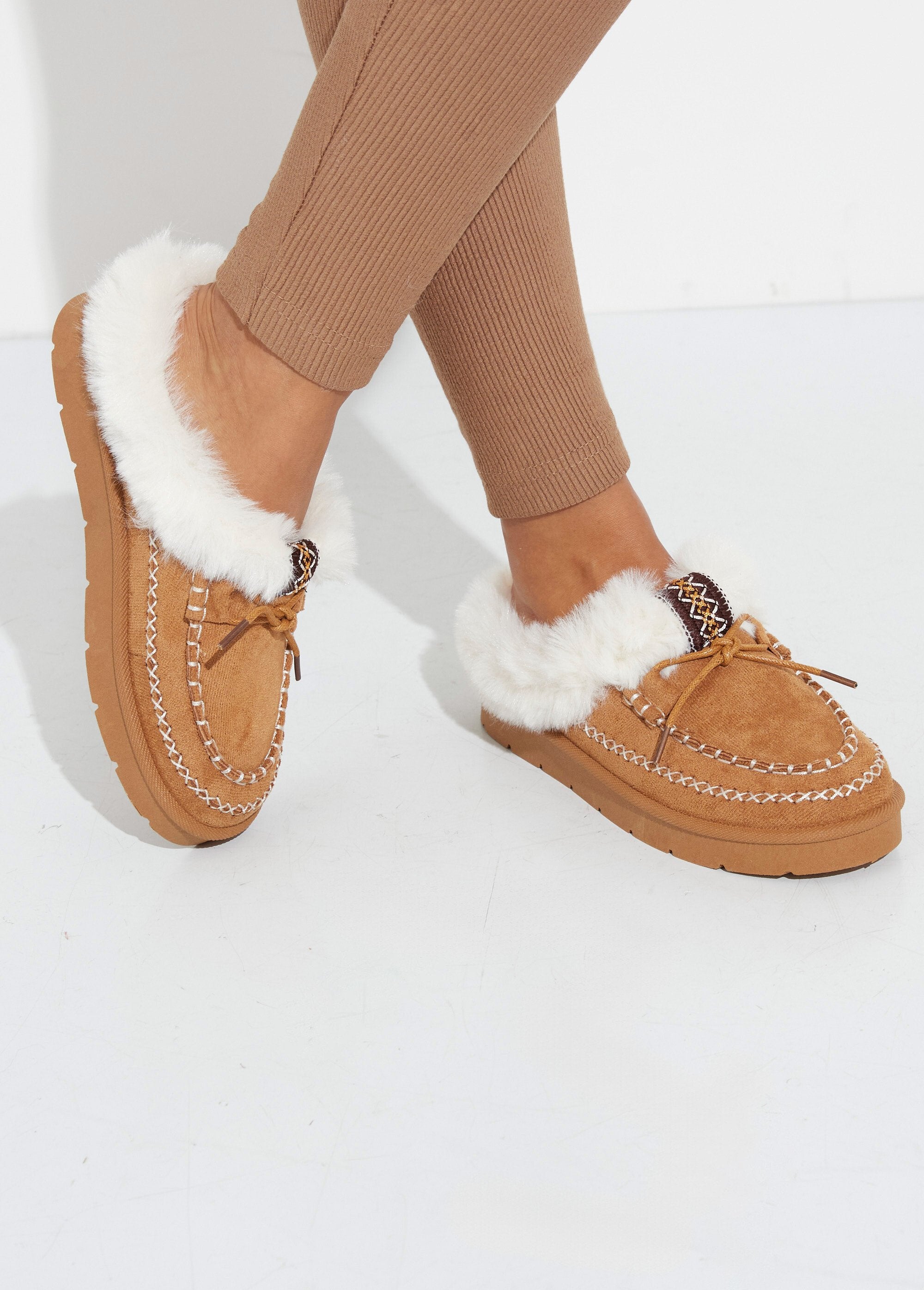 Mocassins_indiens_fourrure_et_galon_Camel_SF1_slim