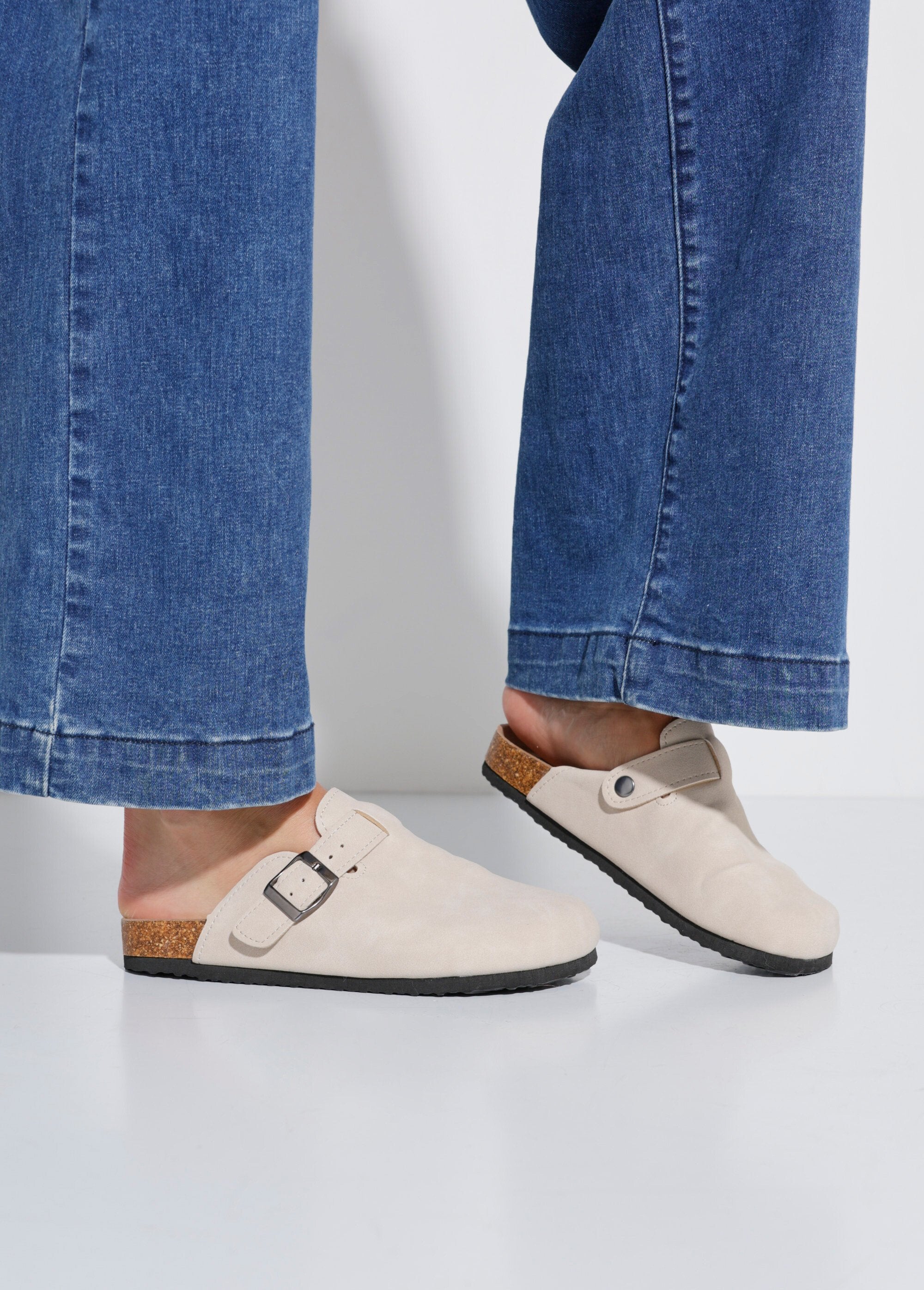 Mules_à_boucle_et_semelle_anatomique_Beige_SF1_slim