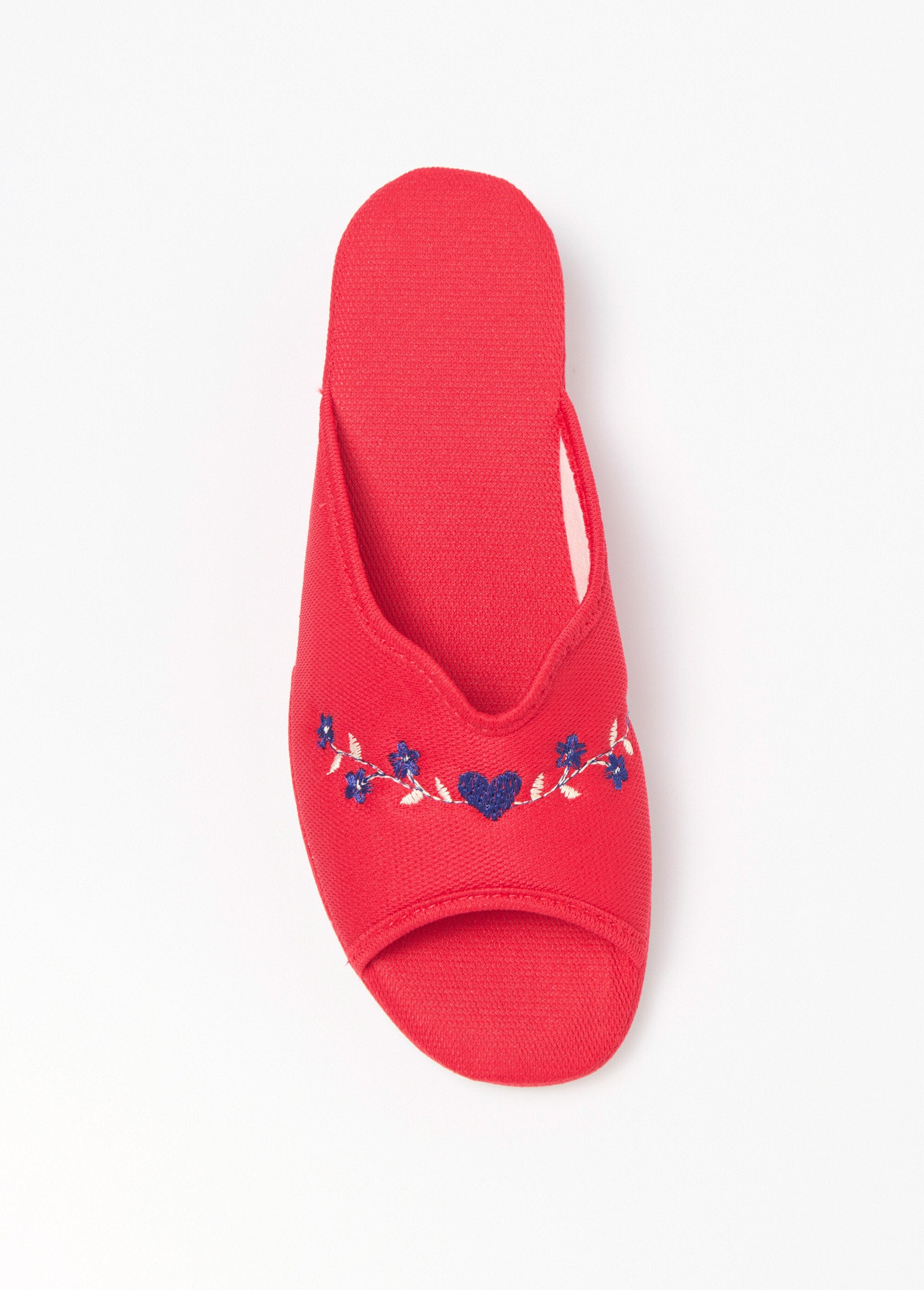 Mulas_largas_e_confortáveis_​​bordadas_com_salto_anabela_revestido_Rouge_OV1_slim