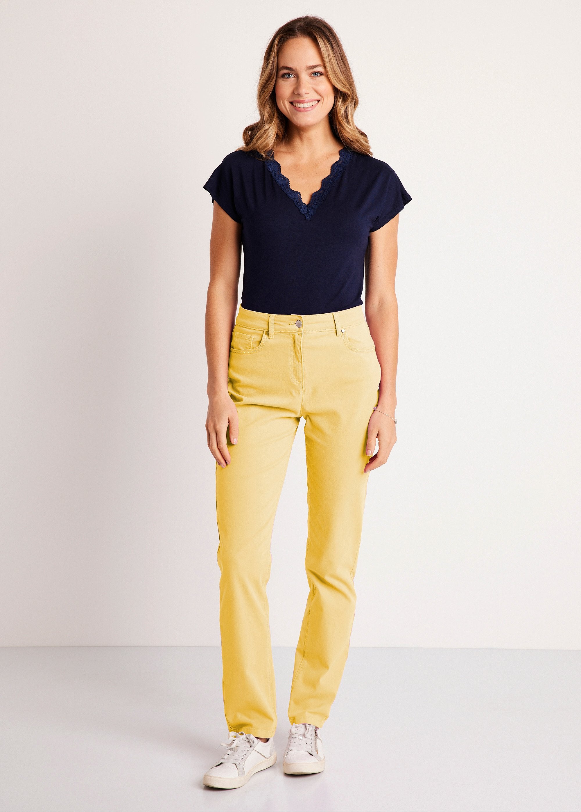 Calça_reta_de_algodão_elástico_com_5_bolsos_Jaune_SF1_slim